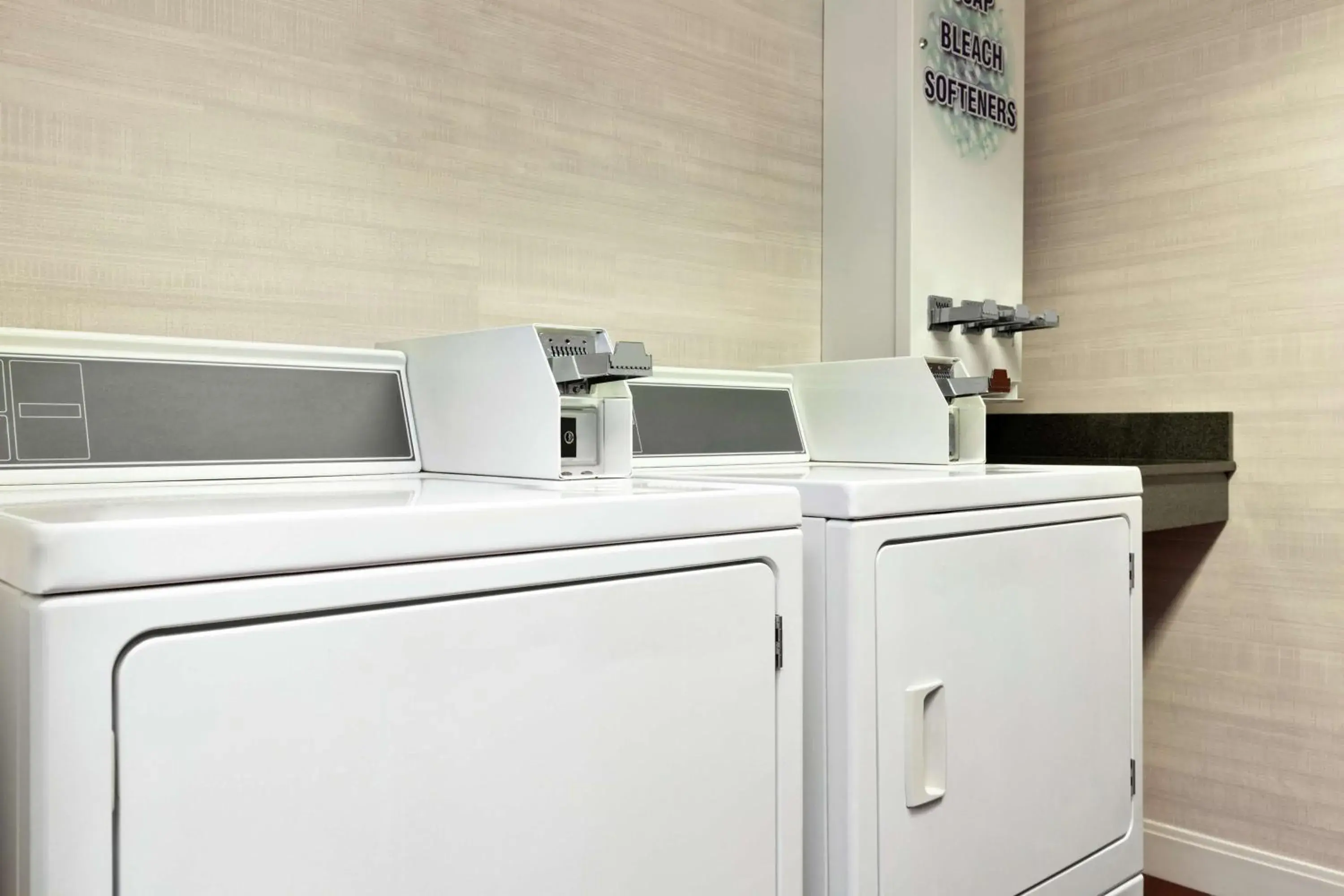 Property building in Hampton by Hilton Oklahoma City I-40 East- Tinker AFB Property building in Hampton by Hilton Oklahoma City I-40 East- Tinker AFB