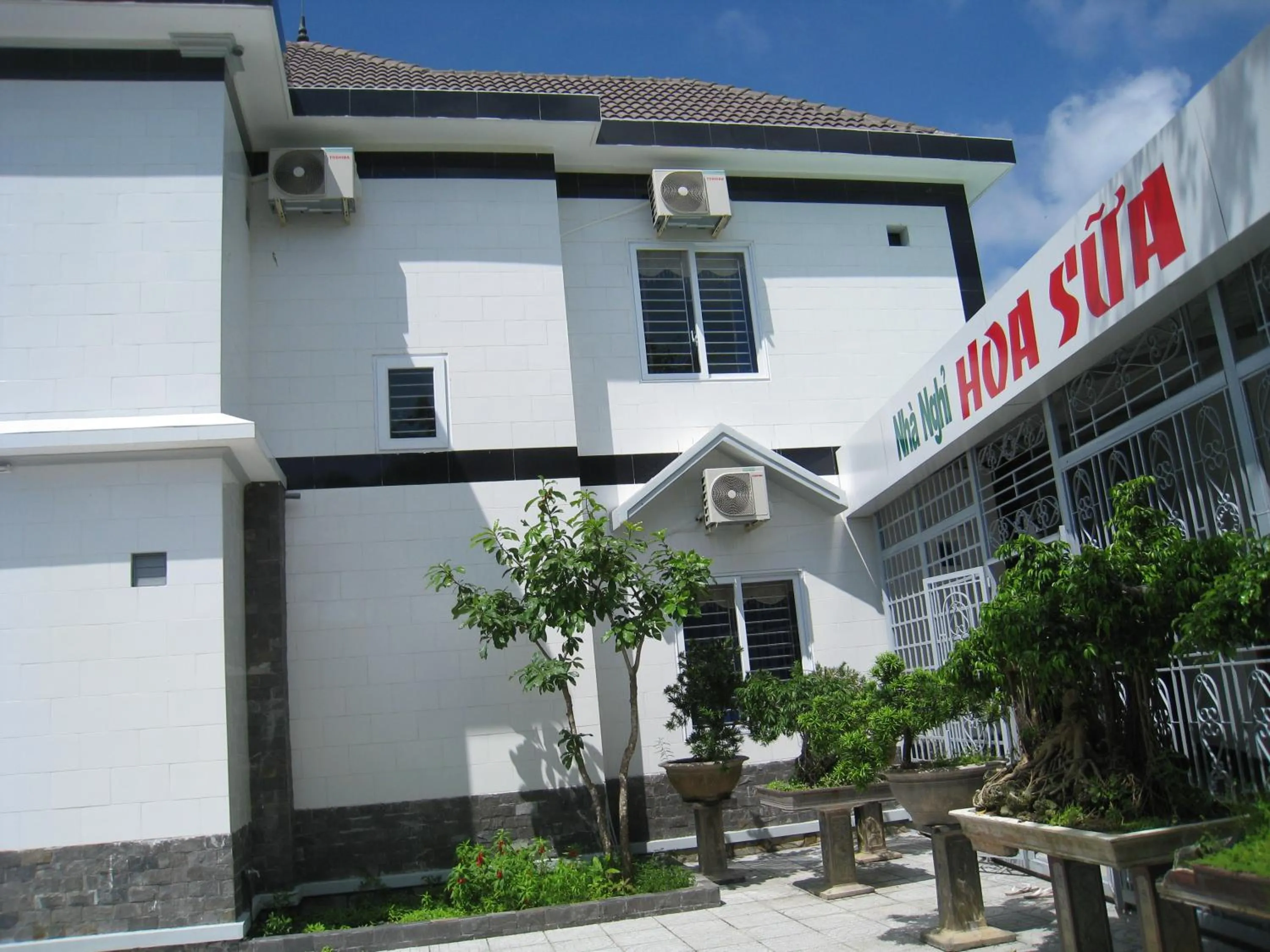 Property building in Hoa Sua Motel