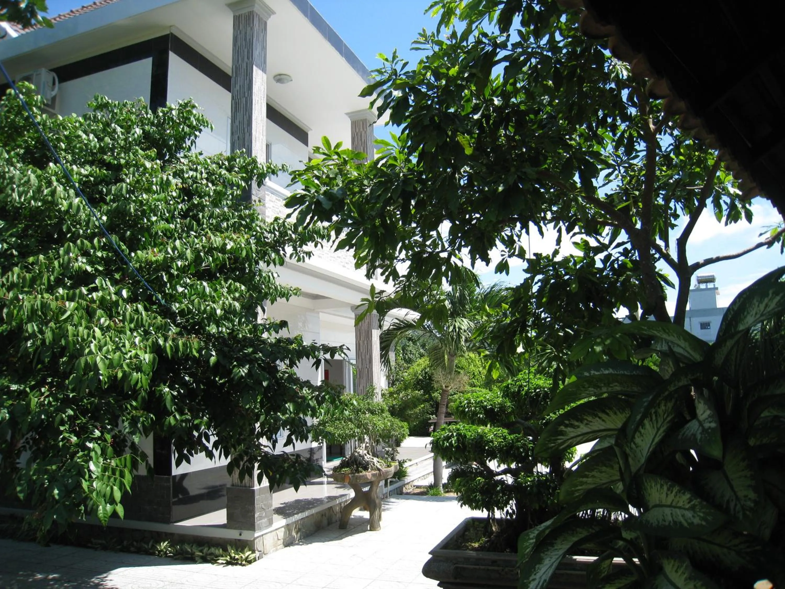 Property building in Hoa Sua Motel