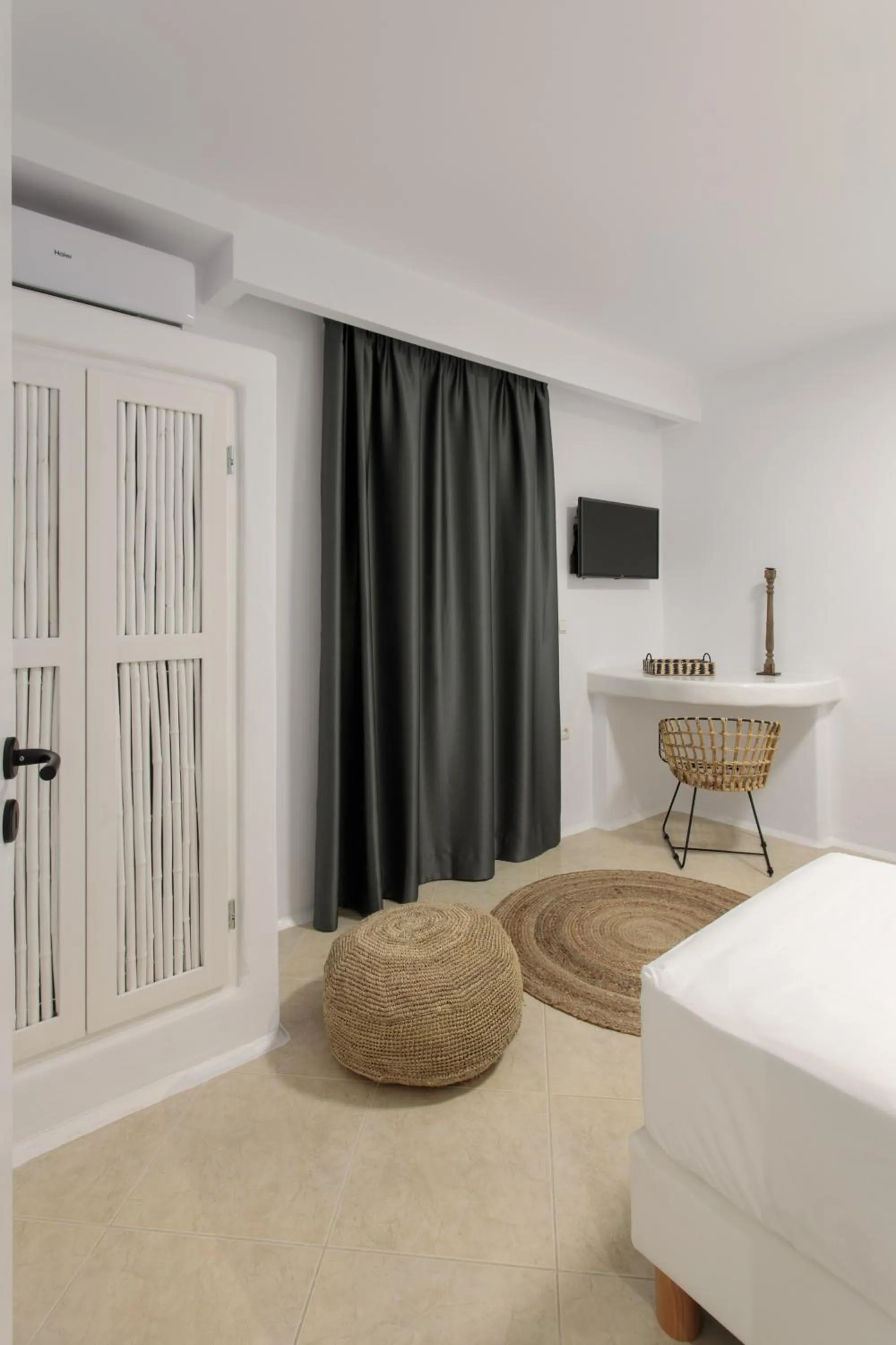 Bed in Iphimedeia Luxury Hotel & Suites