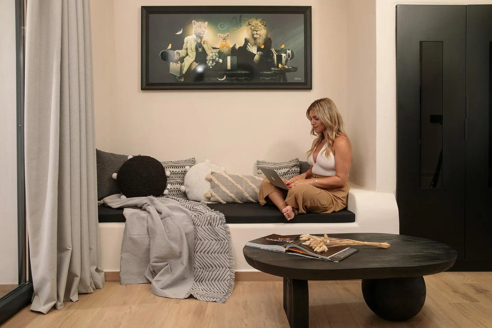 Iphimedeia Luxury Hotel & Suites