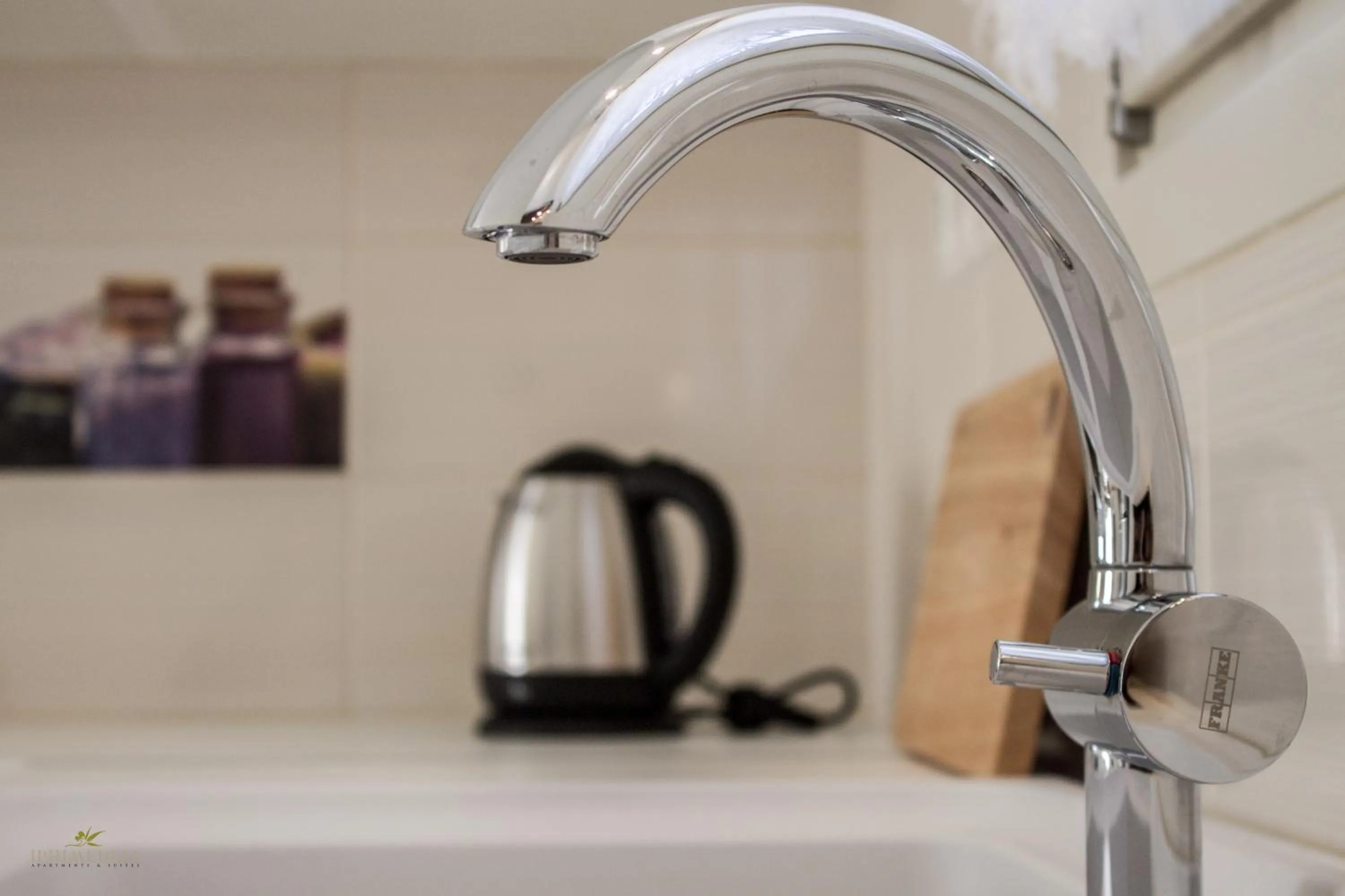 Coffee/tea facilities in Iphimedeia Luxury Hotel & Suites