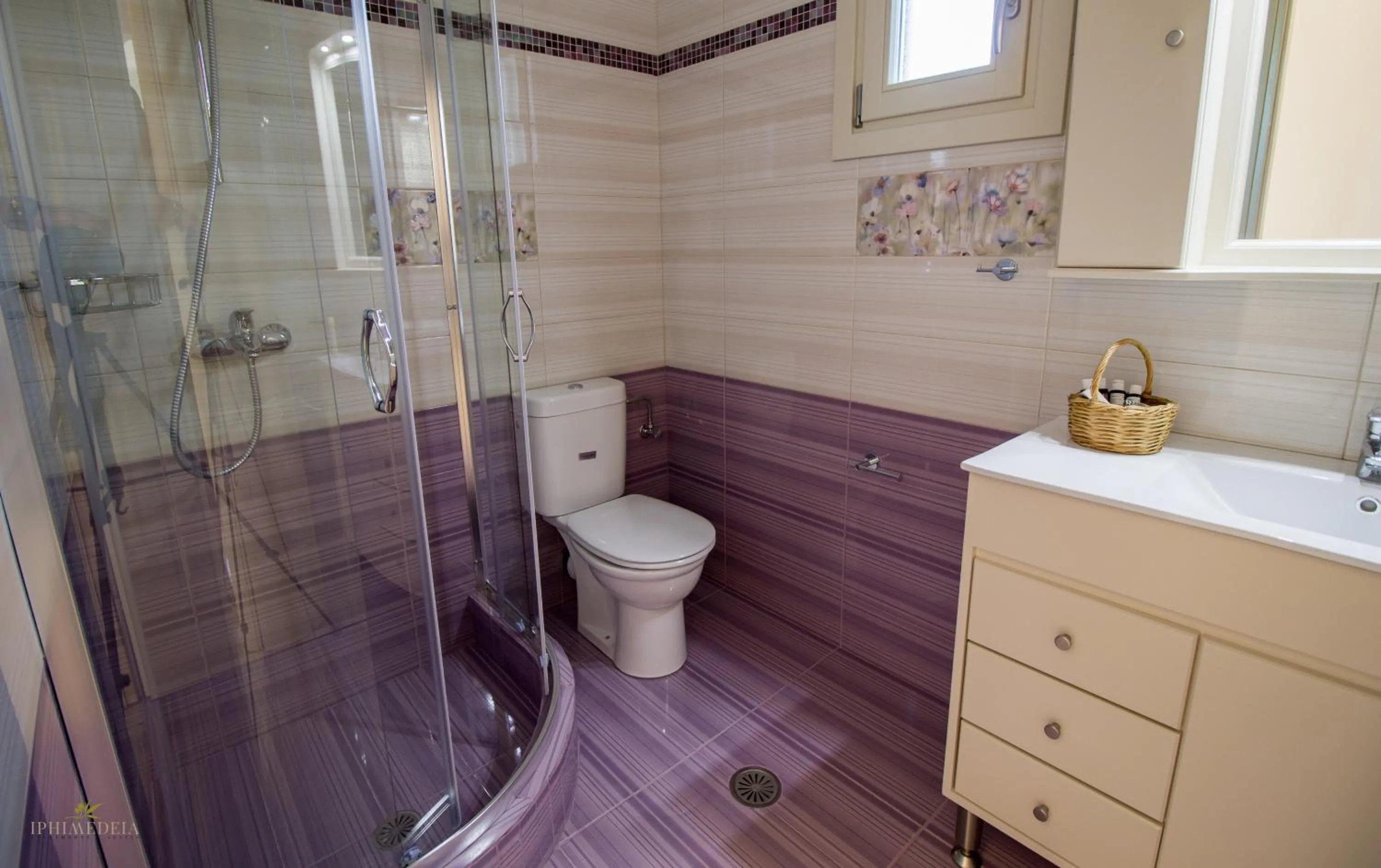 Bathroom in Iphimedeia Luxury Hotel & Suites