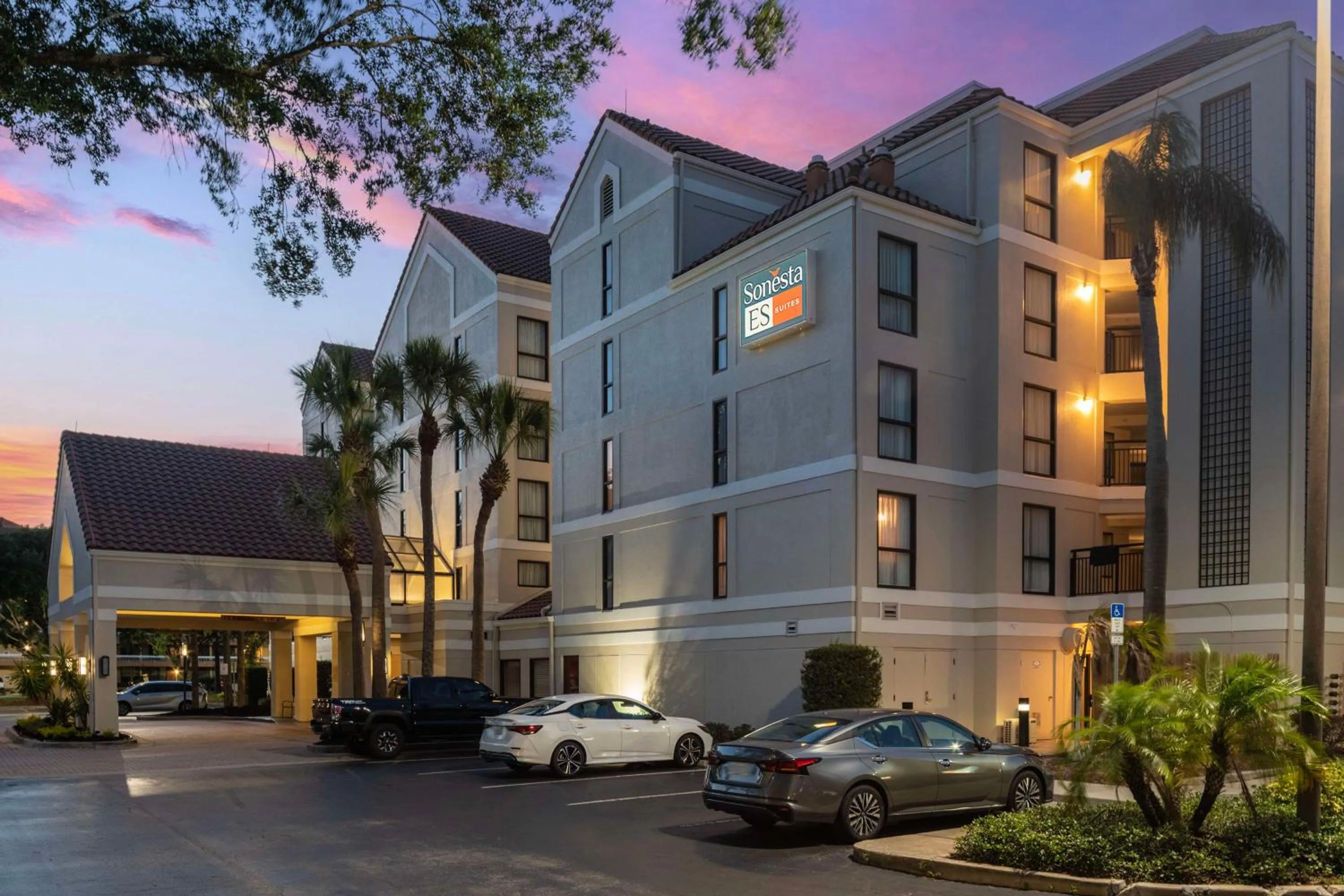 Property building in Sonesta ES Suites Orlando International Drive
