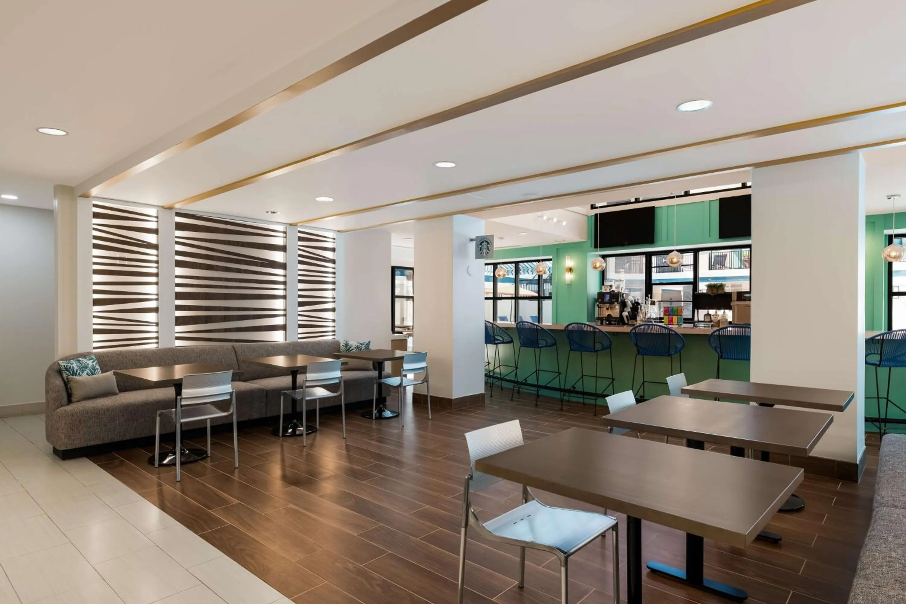 Property building in Sonesta ES Suites Orlando International Drive