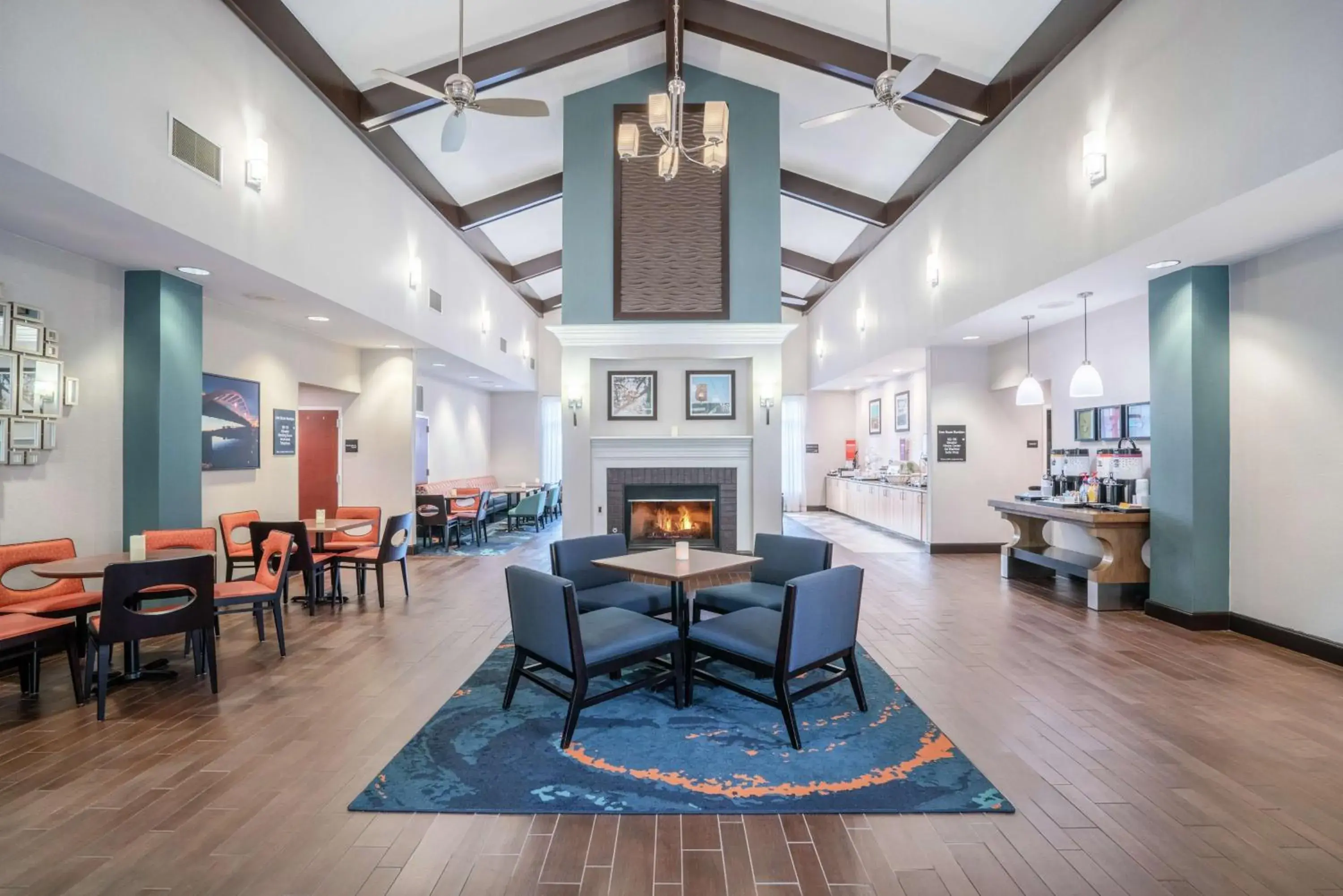 Lobby or reception in Hampton Inn & Suites Nashville Franklin Lobby or reception in Hampton Inn & Suites Nashville Franklin