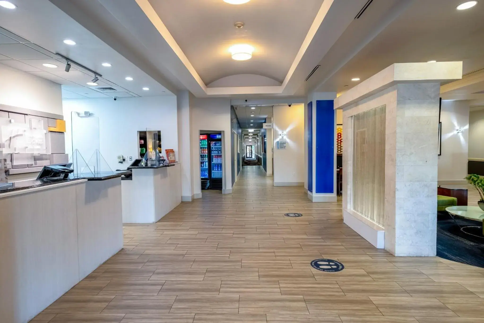 Property building in Holiday Inn Express-International Drive by IHG Property building in Holiday Inn Express-International Drive by IHG