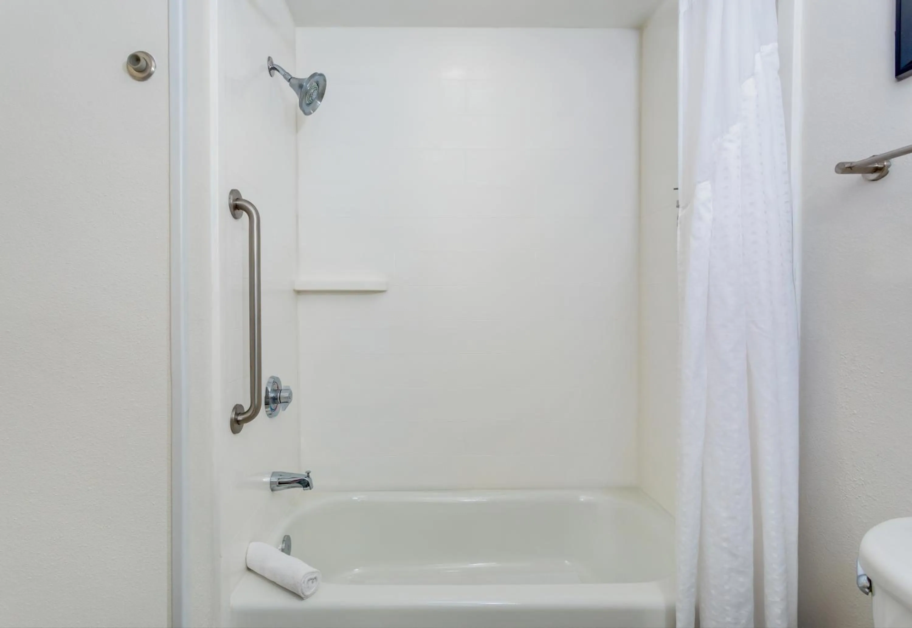 Shower in Holiday Inn Express-International Drive by IHG