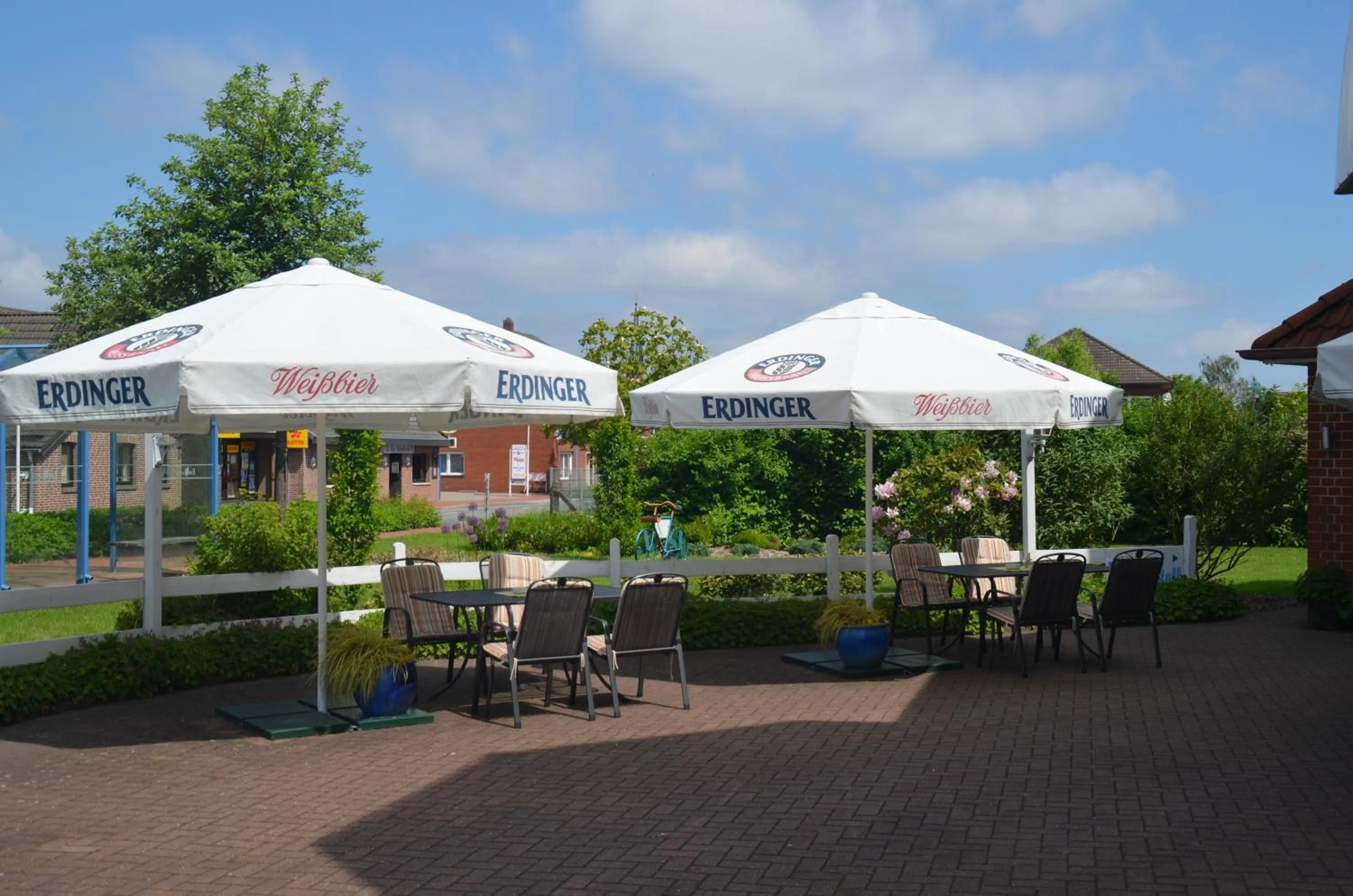 Patio in Hotel Flora