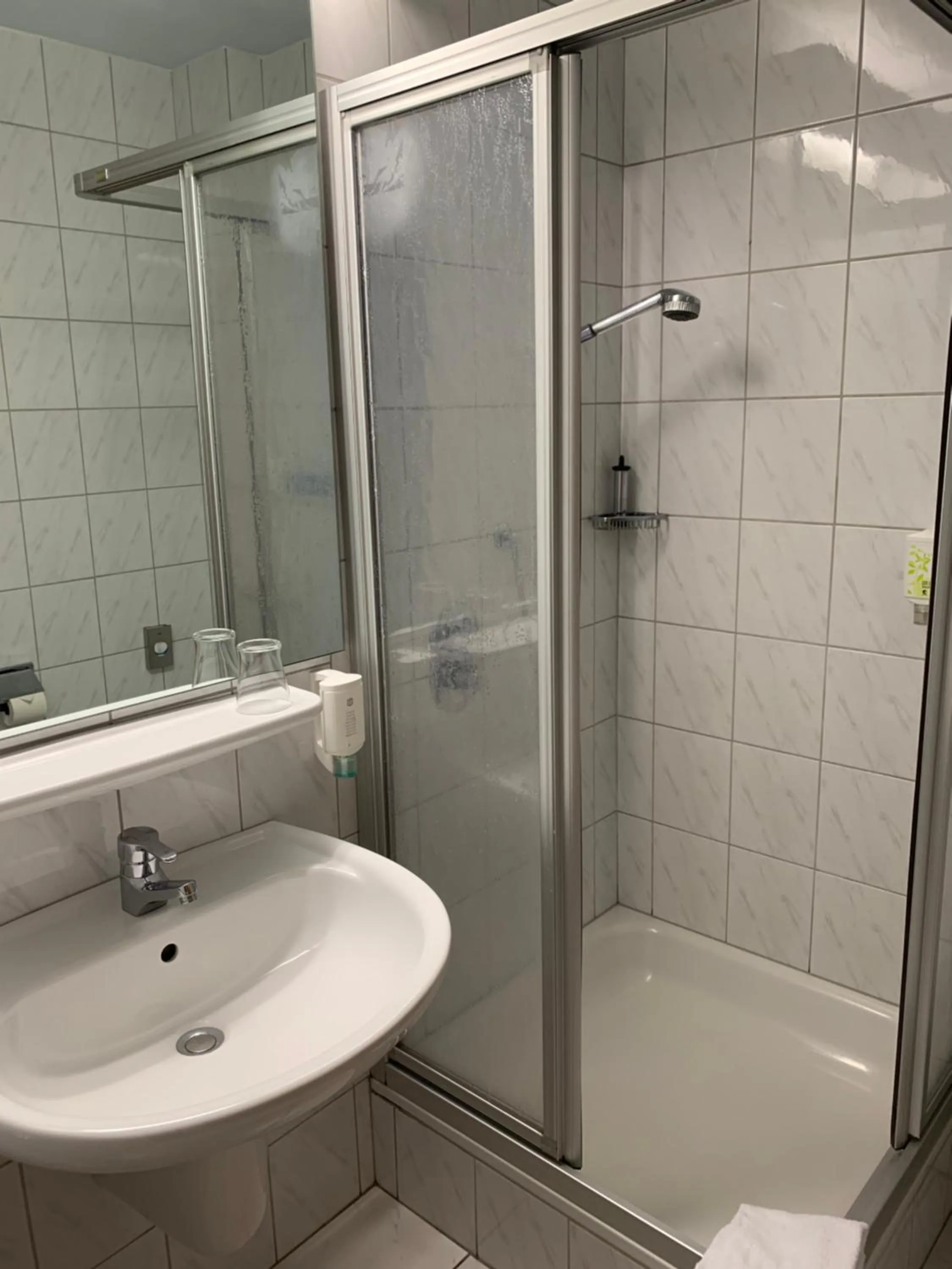 Bathroom in Hotel Flora