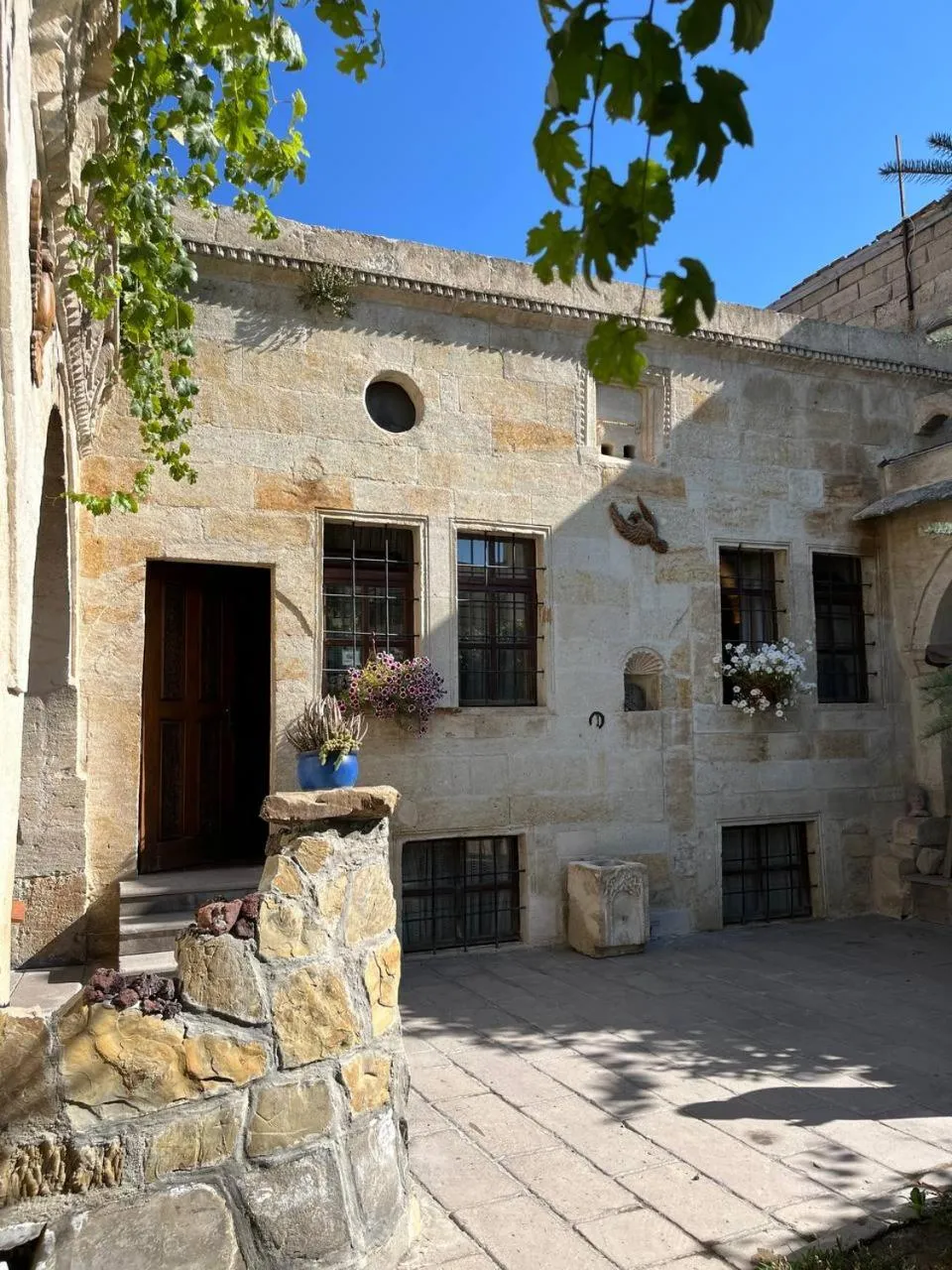 Property building in Kayhan Cave Villa