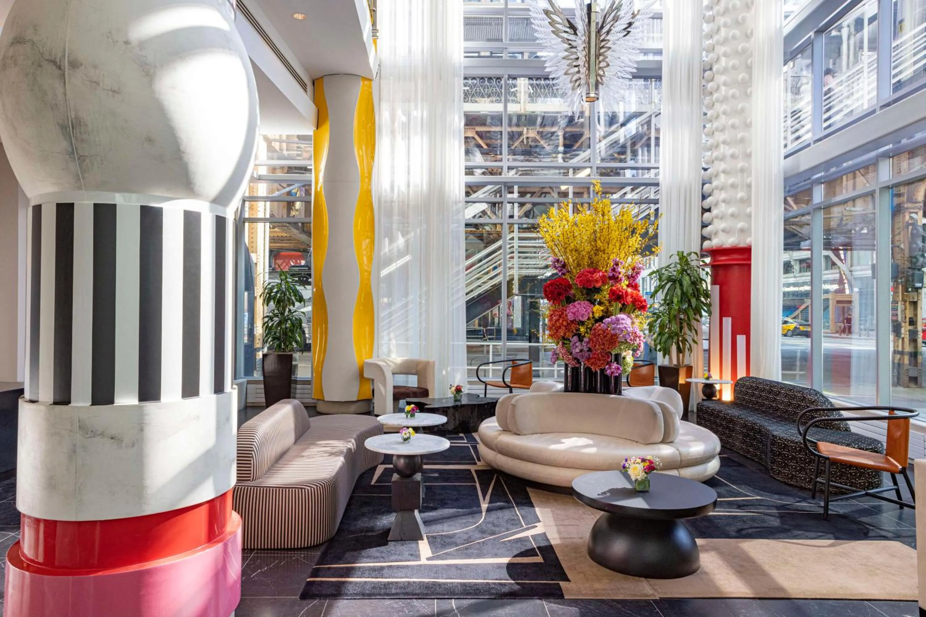 Lobby or reception in theWit Chicago, a Hilton Hotel