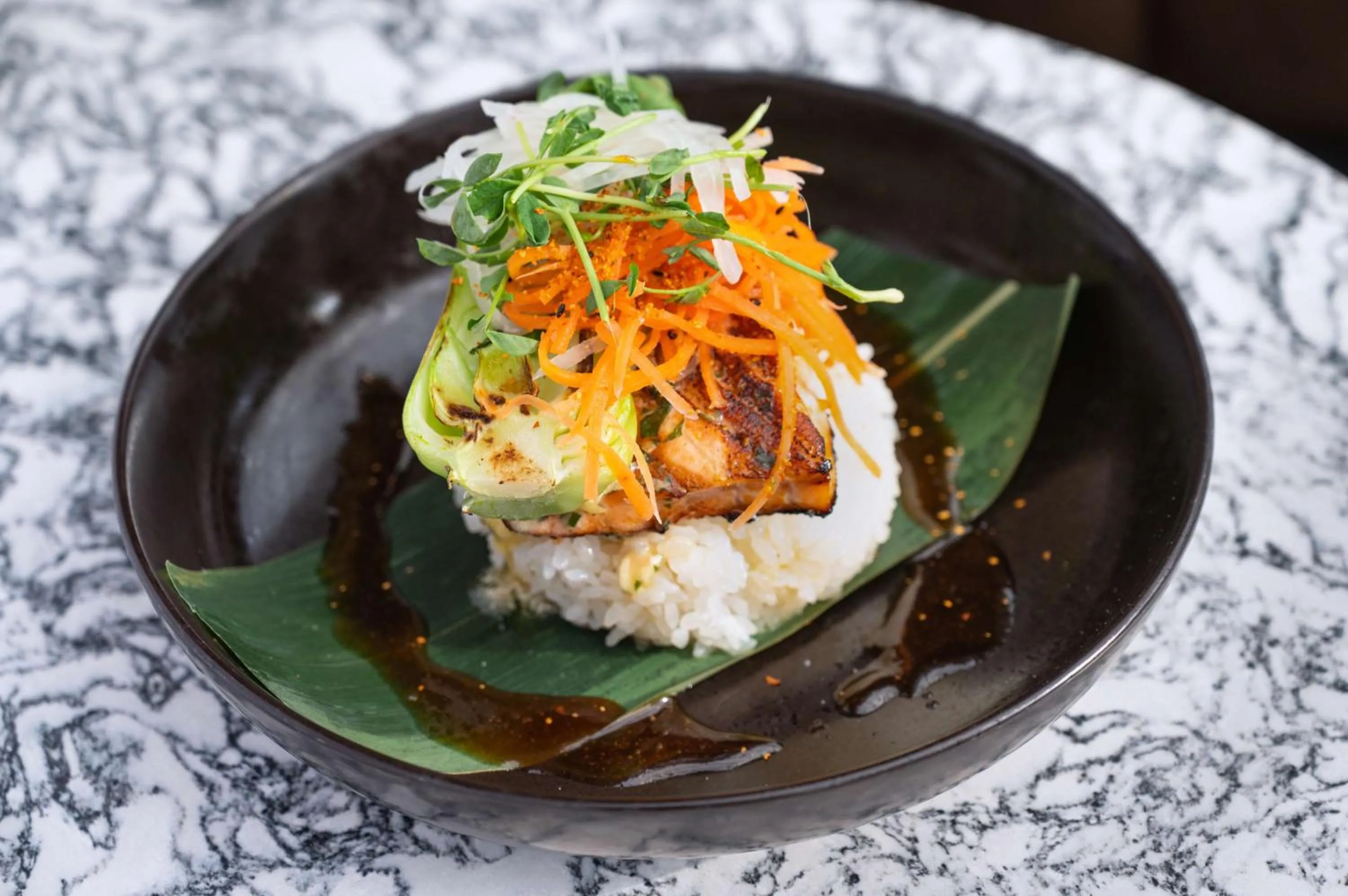 Lounge or bar in theWit Chicago, a Hilton Hotel
