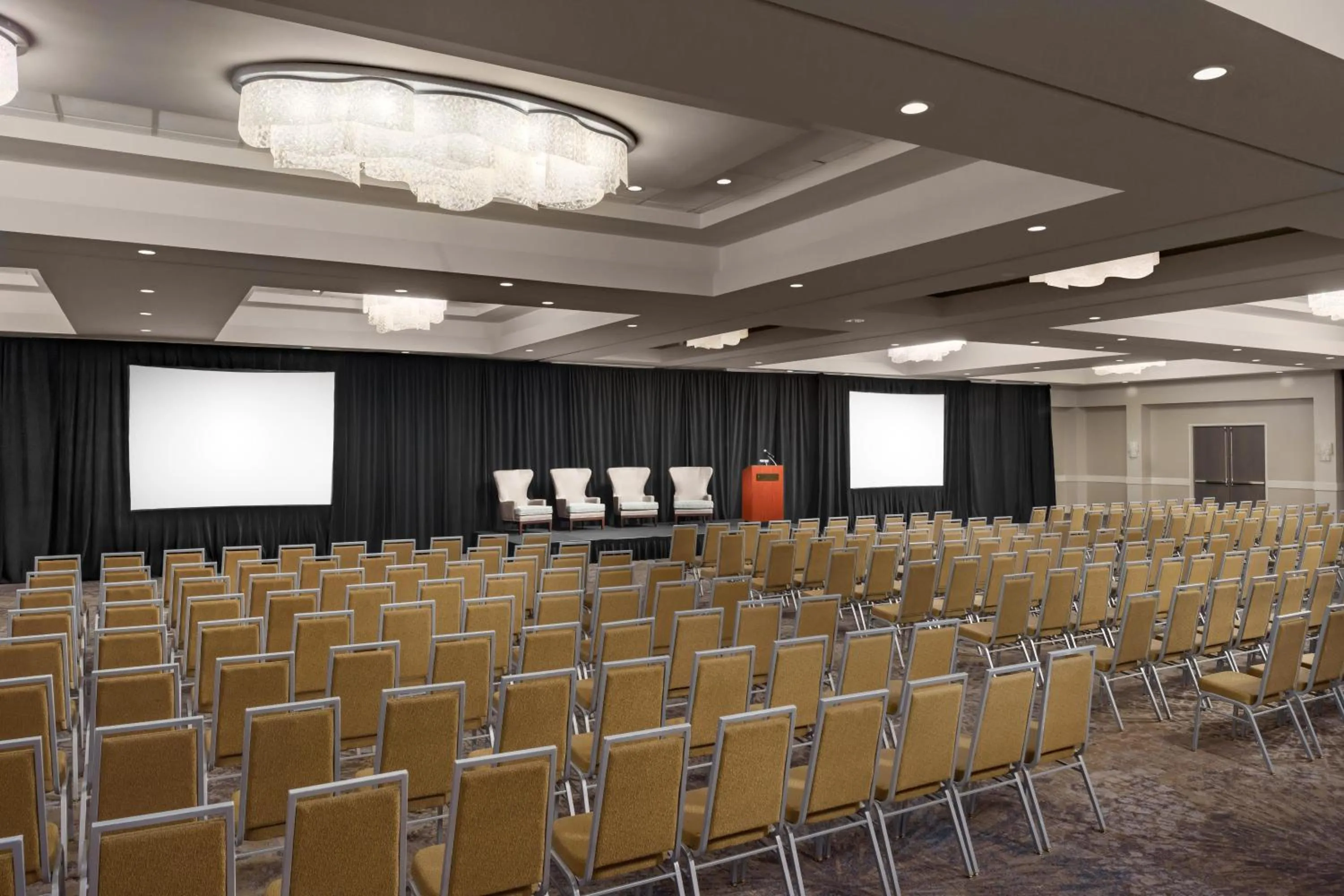 Meeting/conference room in DoubleTree by Hilton Orlando Airport Hotel