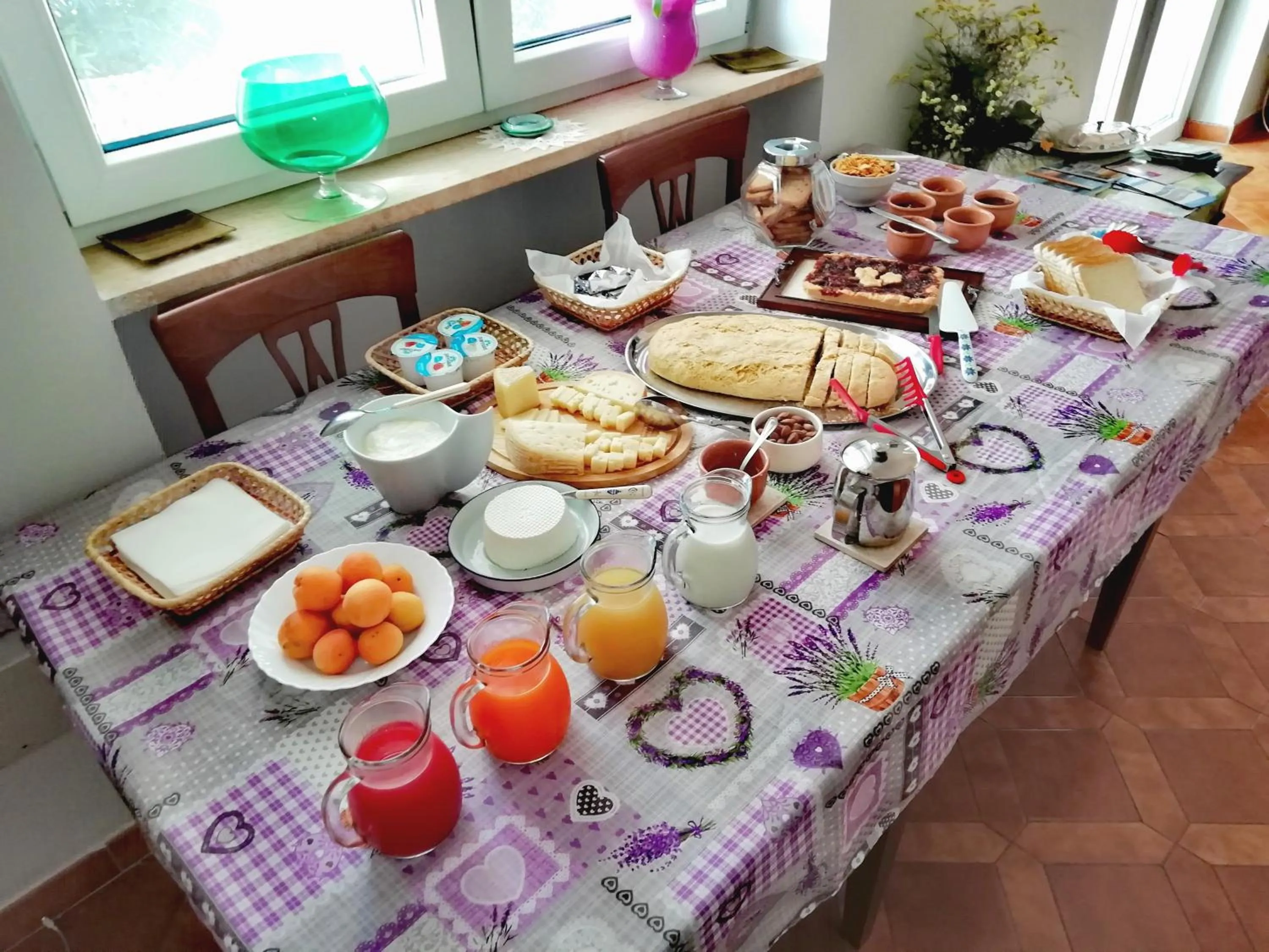 Buffet breakfast in Villa Musella B&B