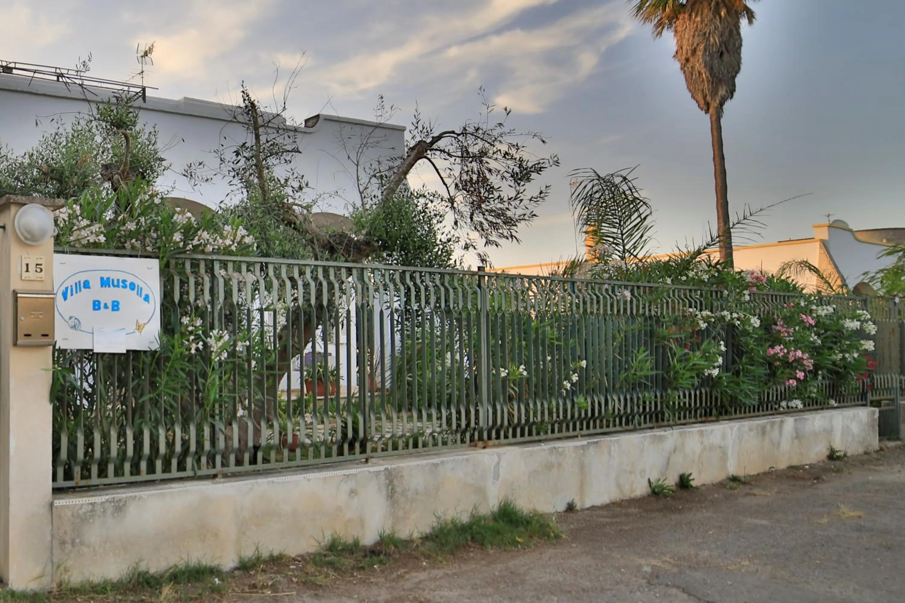 Parking in Villa Musella B&B