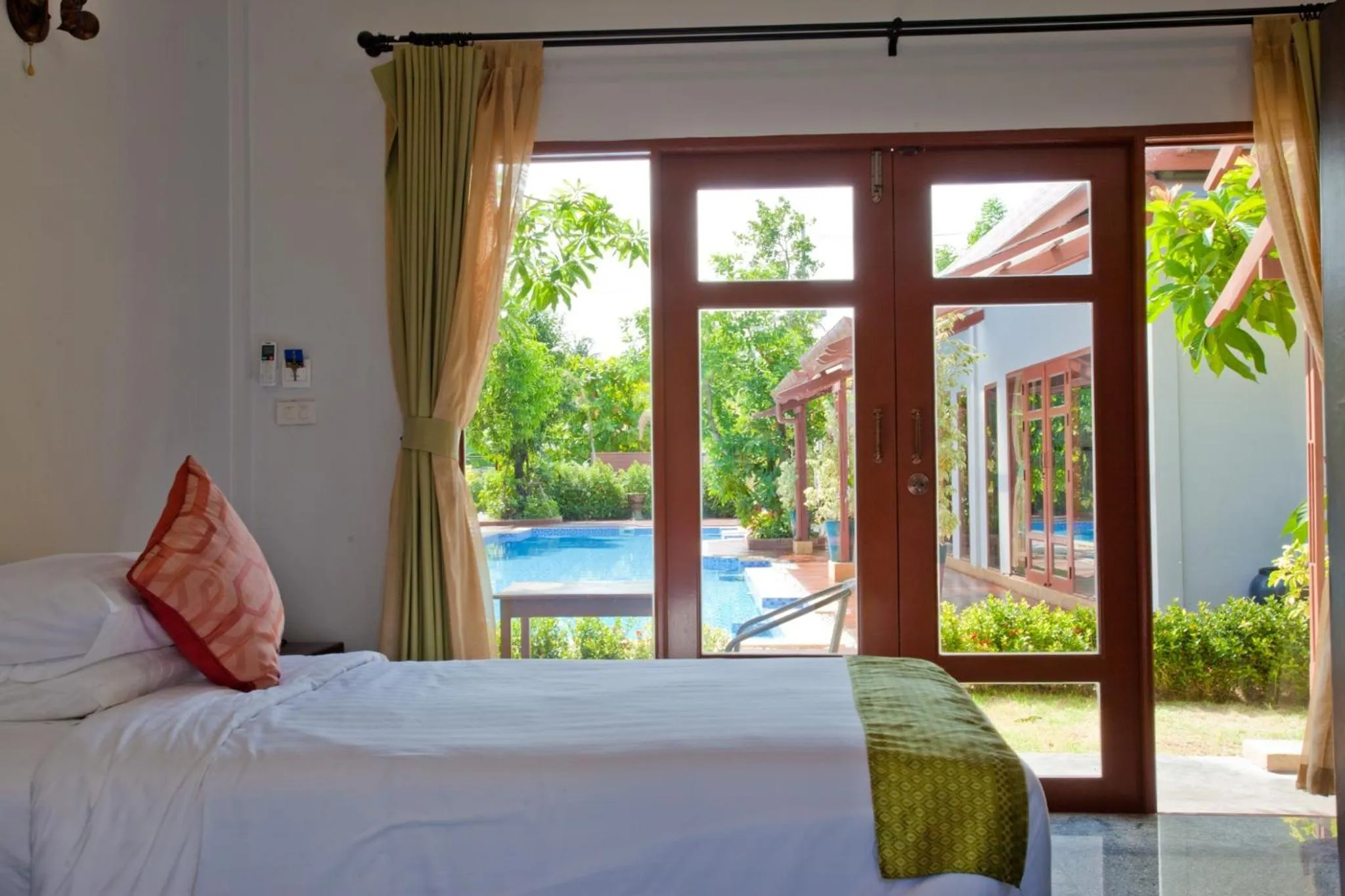 Bed in Ardea Resort Pool Villa