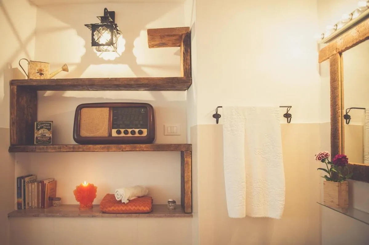 Decorative detail in Nomad B&B
