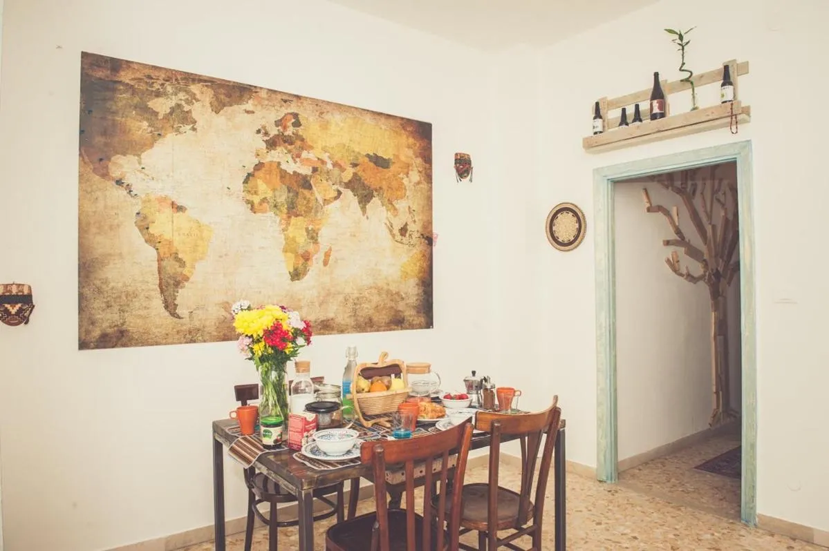 Dining area in Nomad B&B