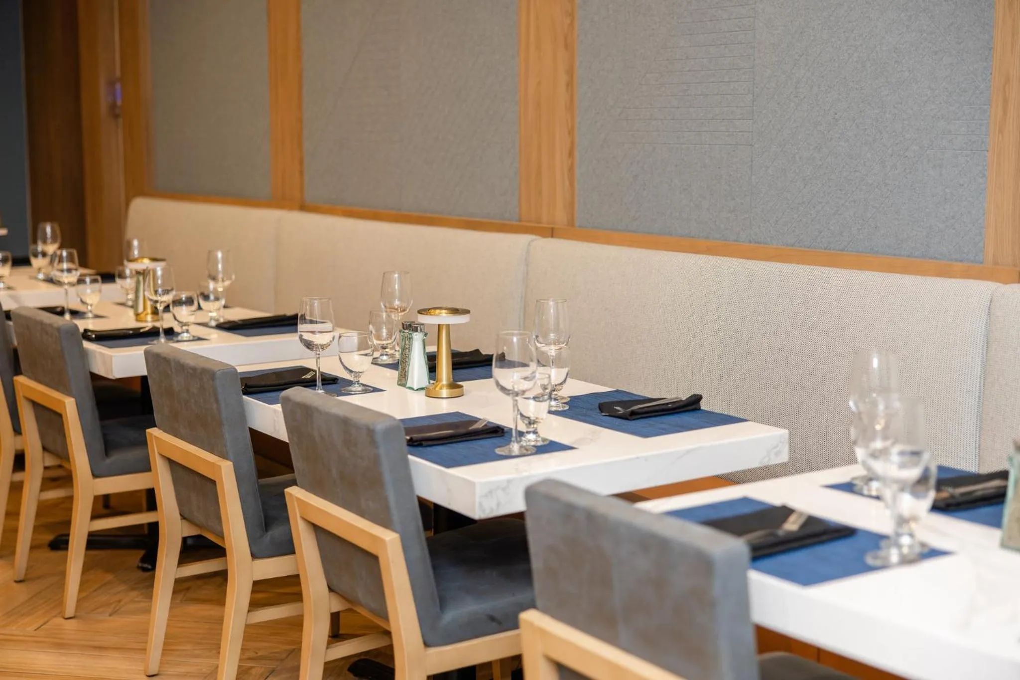 Restaurant/places to eat in Crowne Plaza Orlando-Downtown by IHG