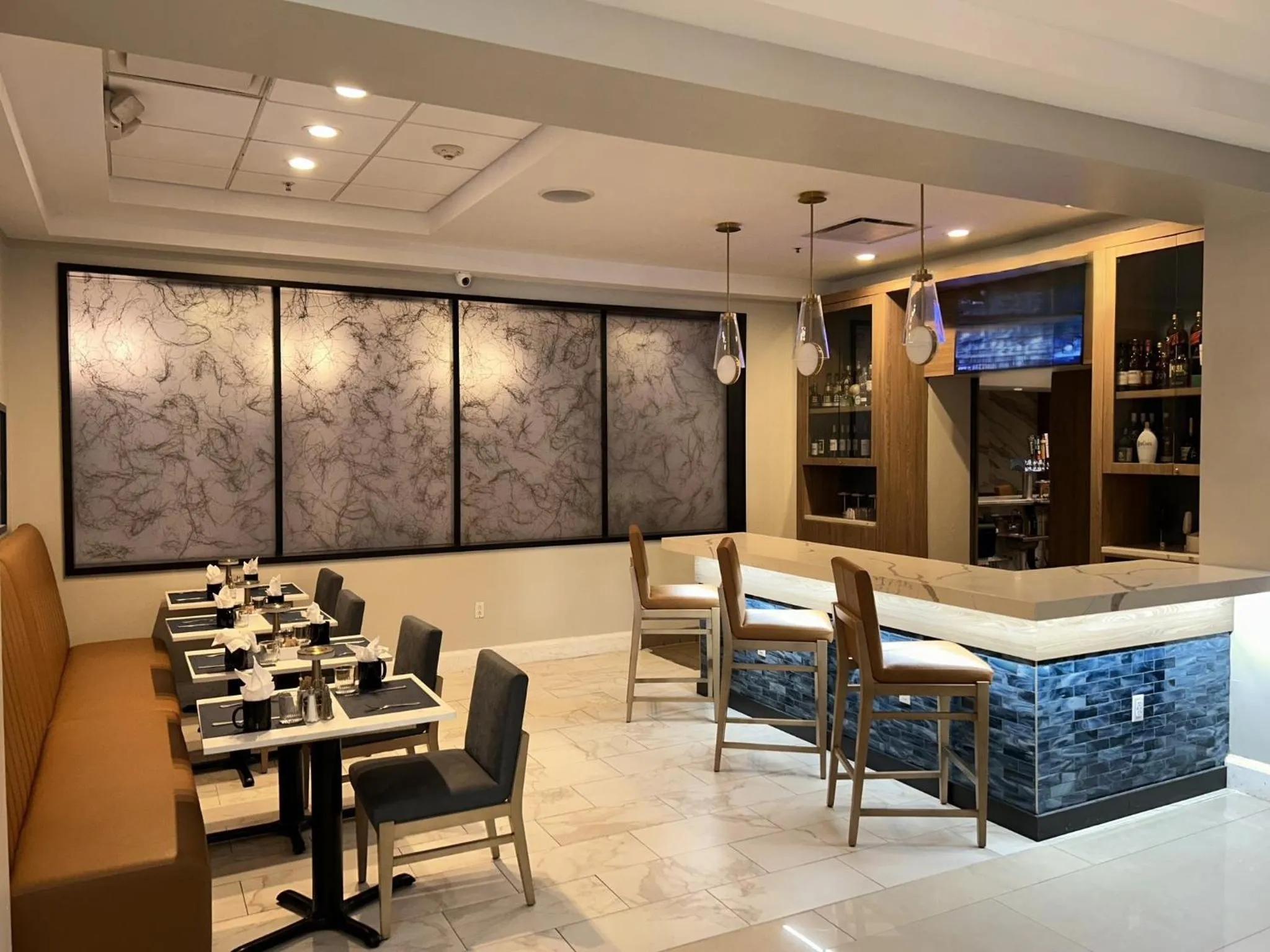 Restaurant/places to eat in Crowne Plaza Orlando-Downtown by IHG