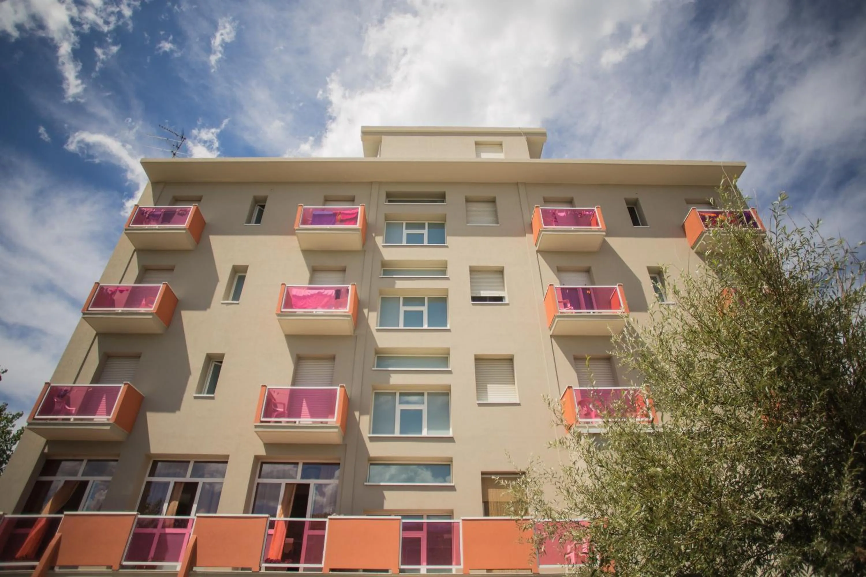 Property building in Hotel Cliff