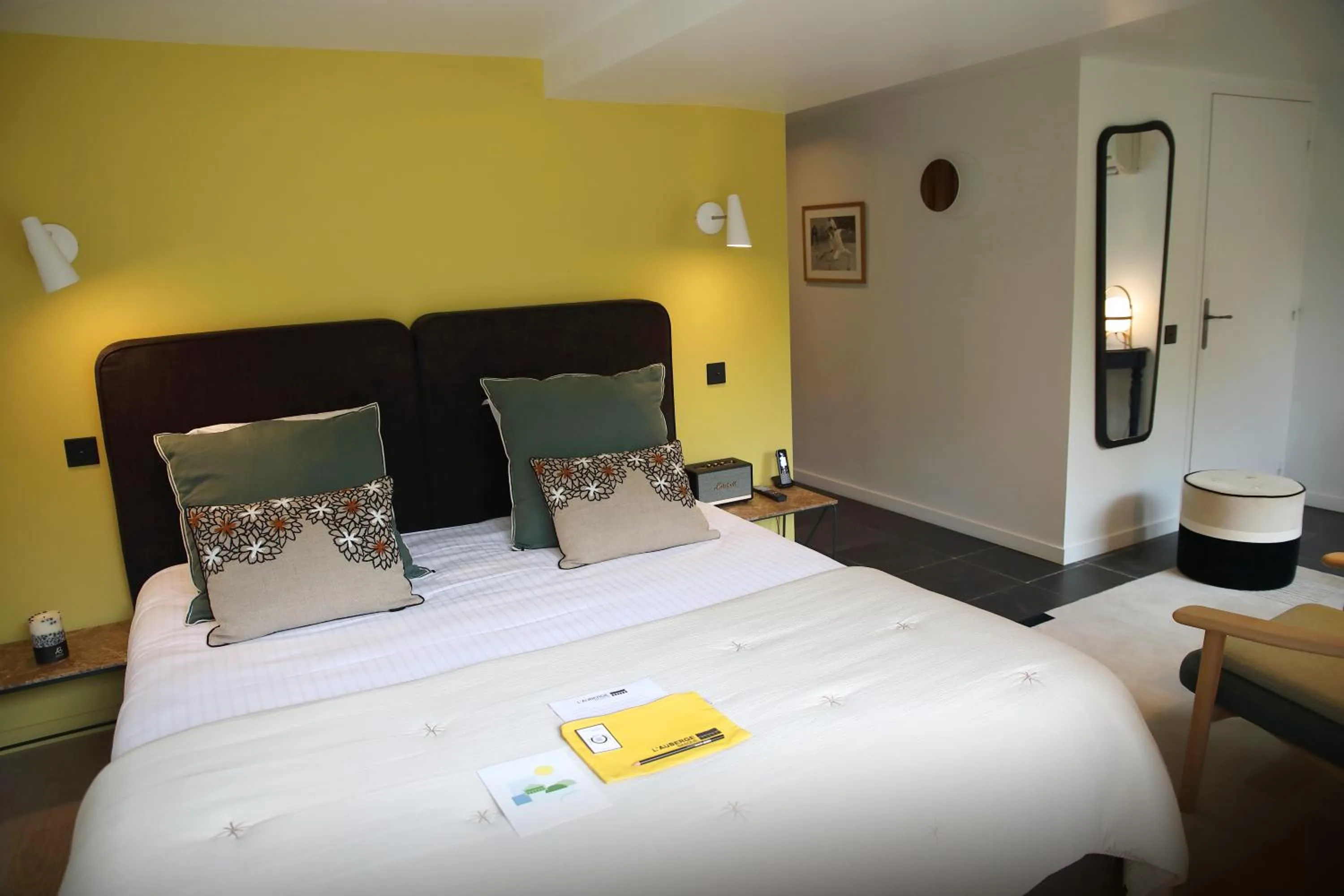 Bed in L'Auberge Basque-Relais & Châteaux