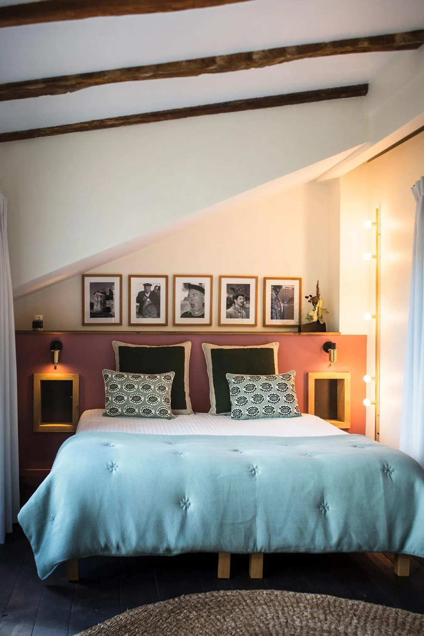 Bed in L'Auberge Basque-Relais & Châteaux