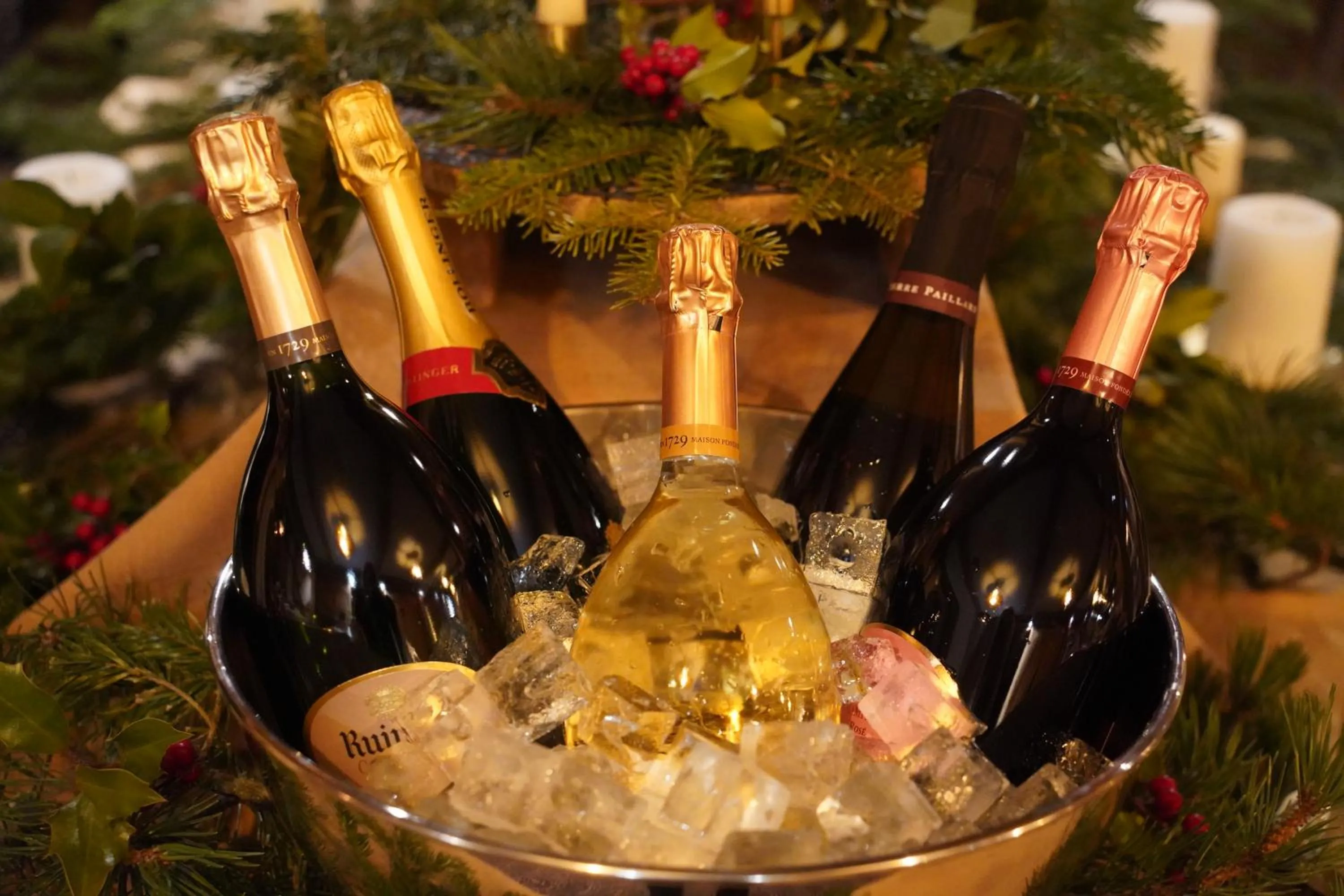 Lounge or bar in Hôtel Le Sherpa Val Thorens