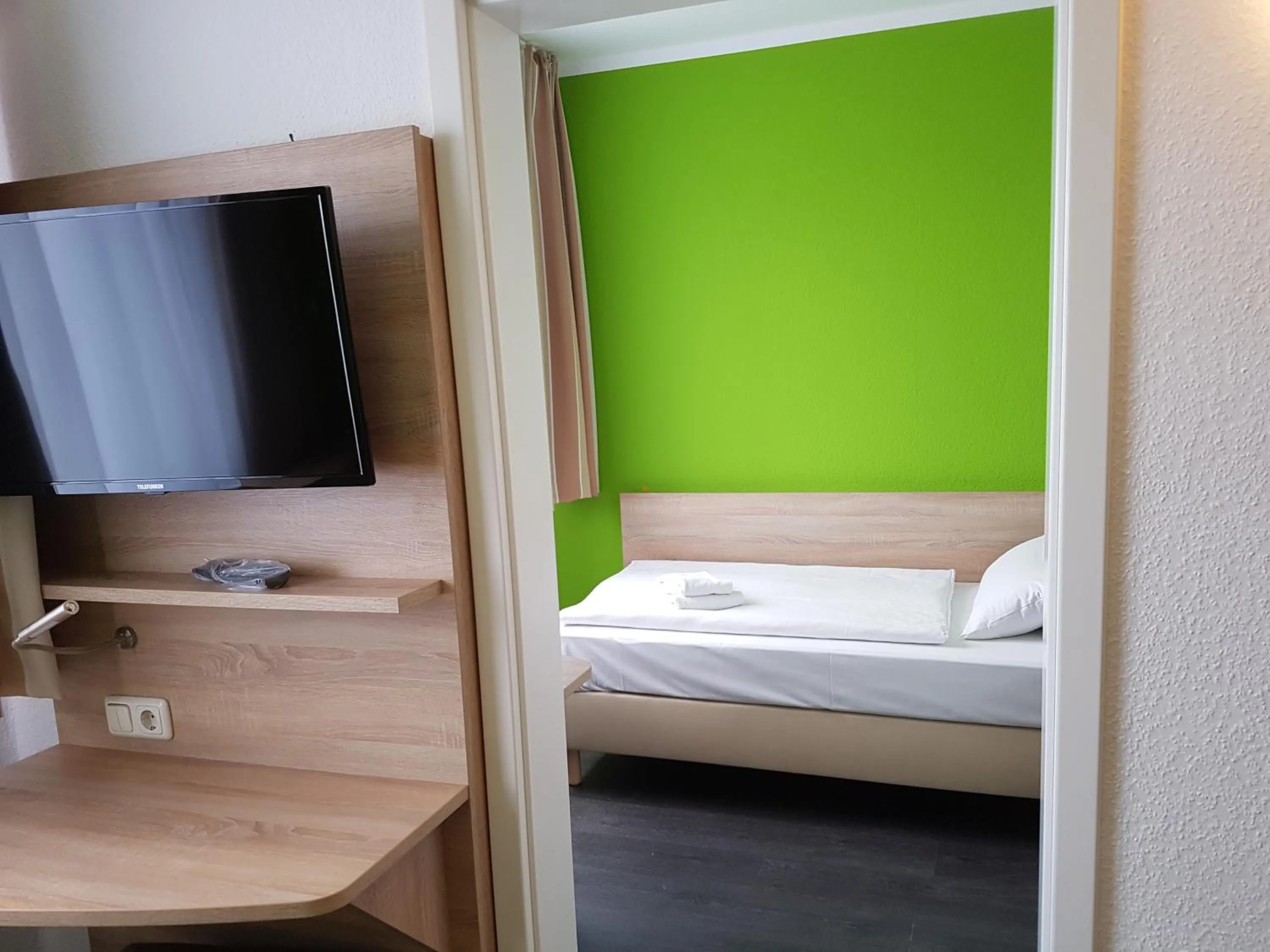 Property building, Bed in Hotel Citymaxx