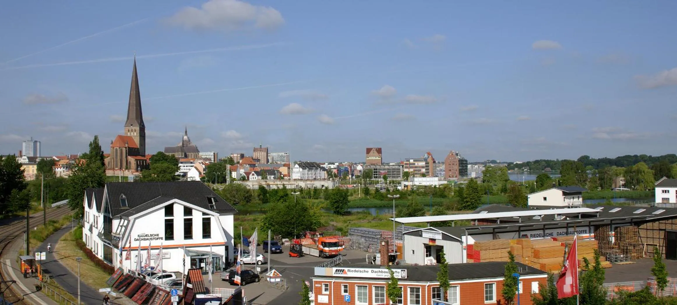 Property building in Hotel Citymaxx