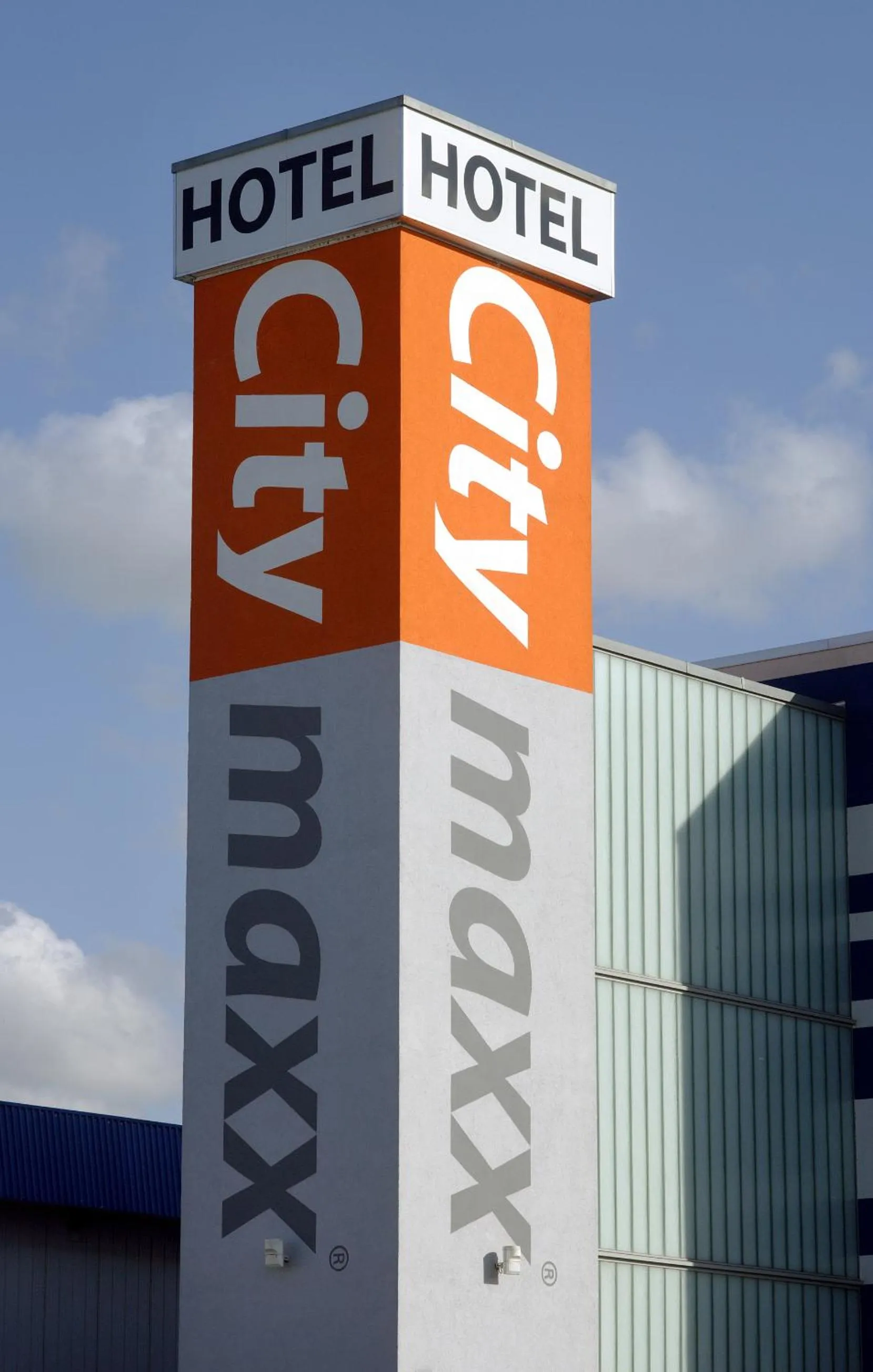 Property building in Hotel Citymaxx