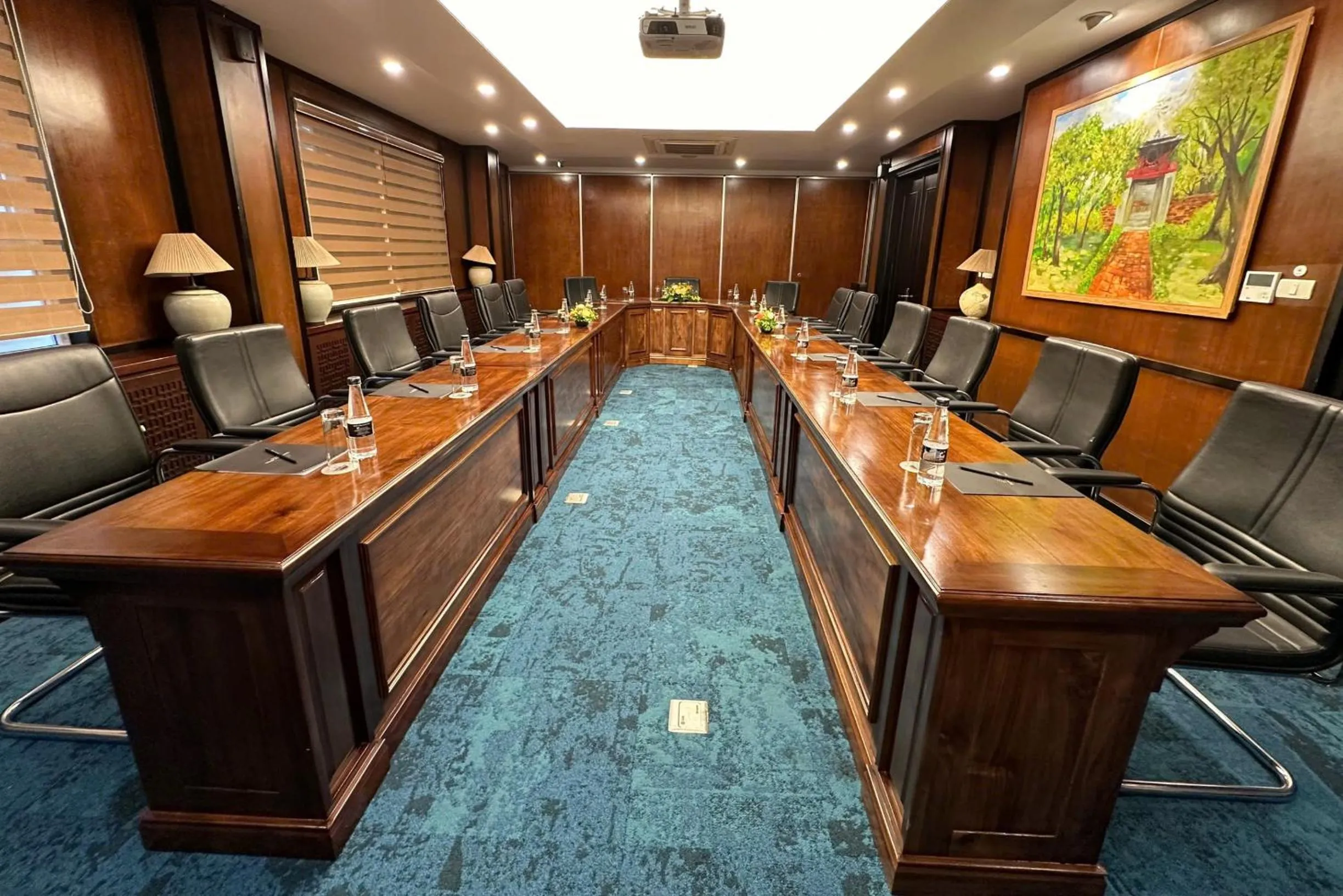 Meeting/conference room in Thang Long Opera Hotel