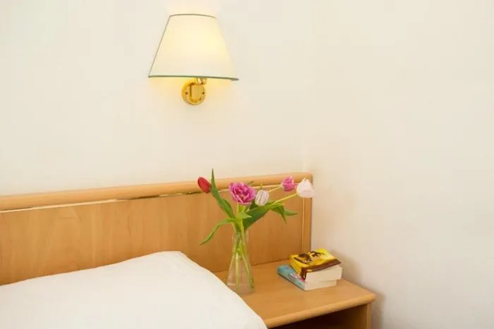 Bed in Gornergrat Dorf Hotel