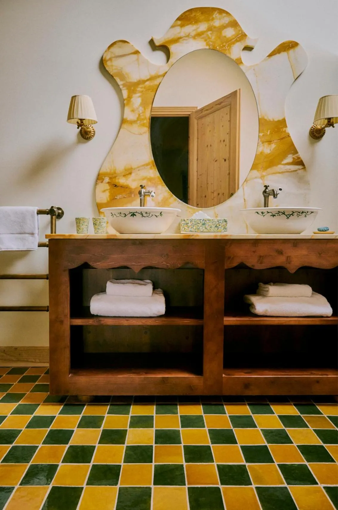 Bathroom in Hôtel Saint-Georges