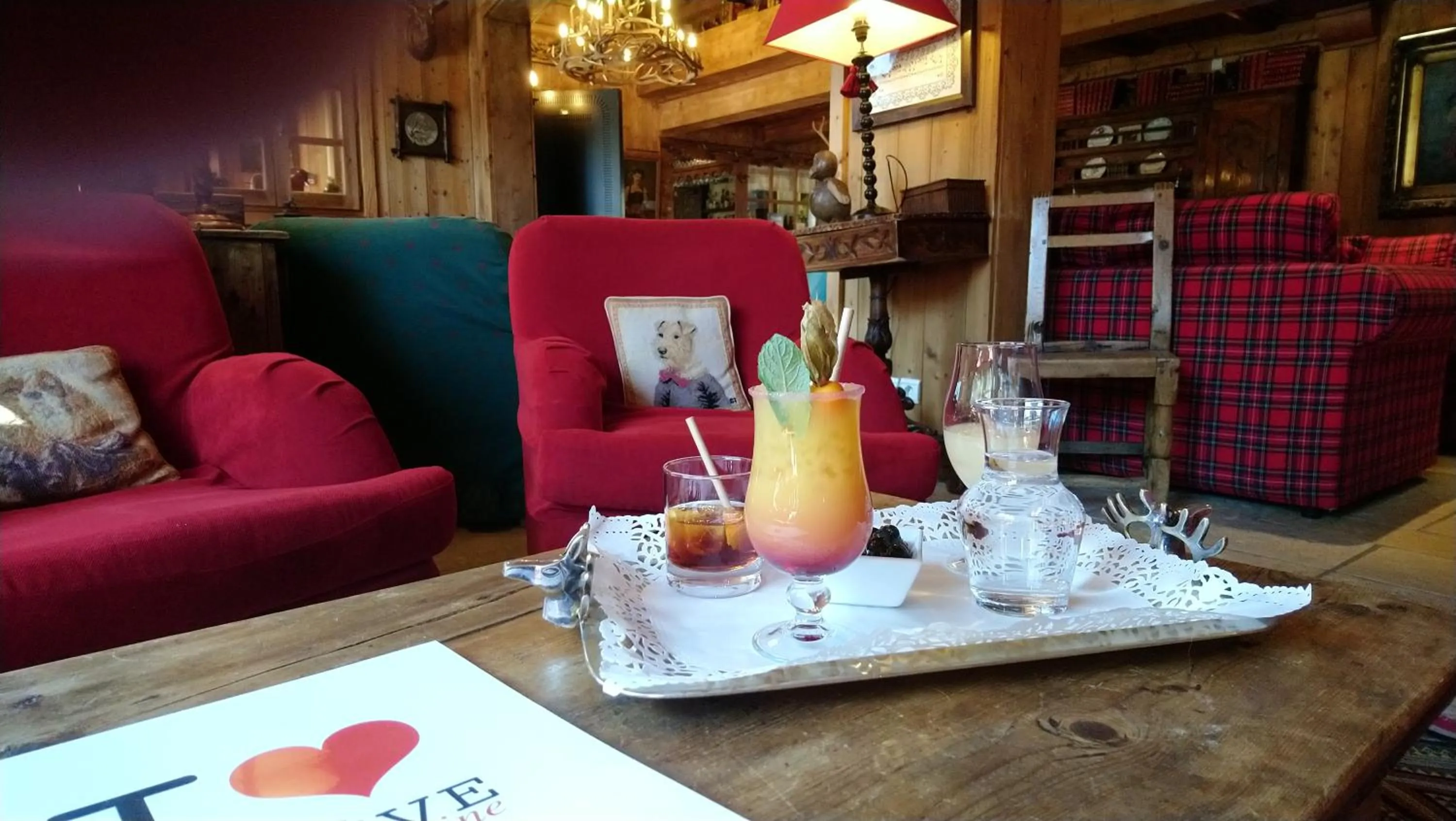 Drinks in Hôtel Saint-Georges