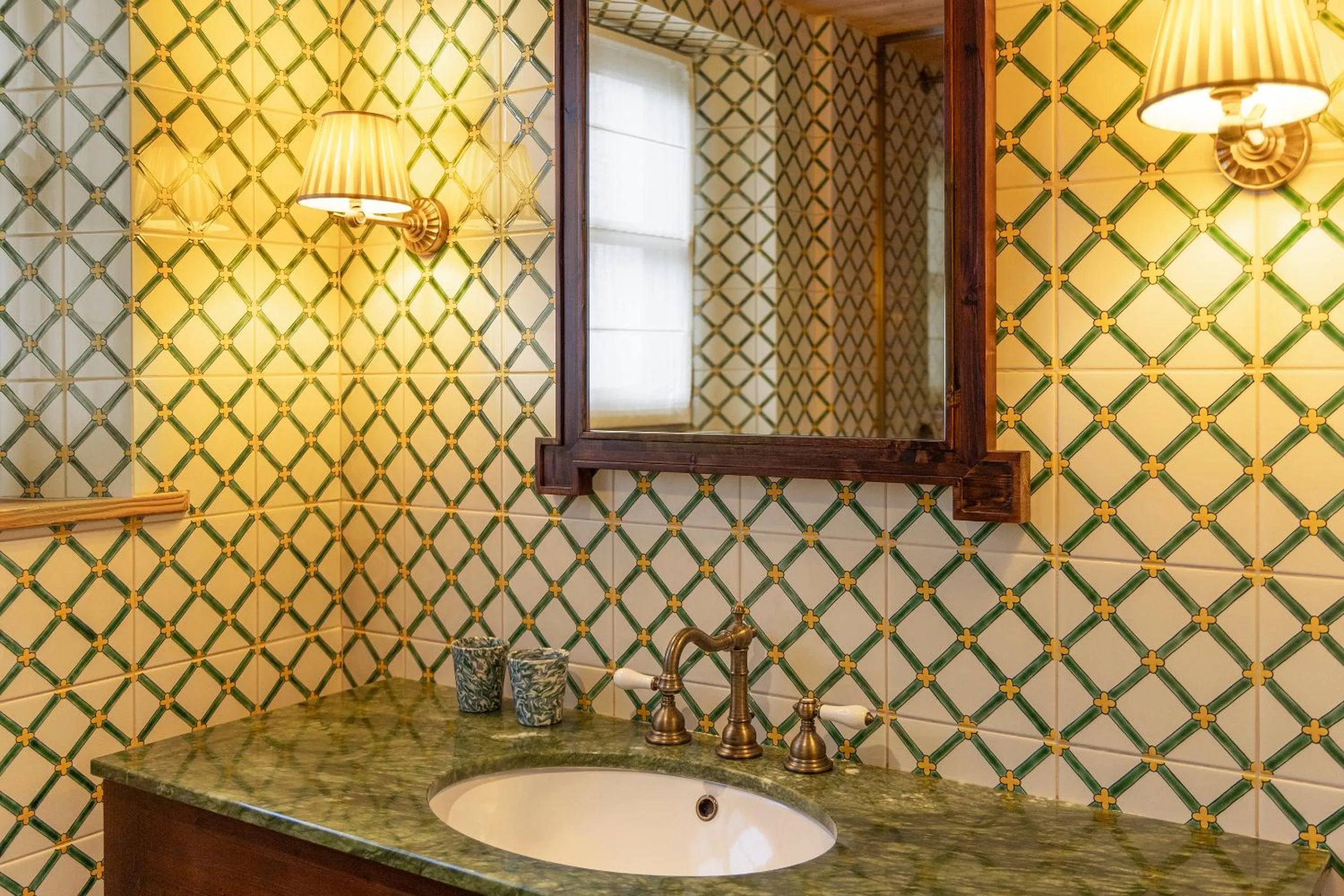 Bathroom in Hôtel Saint-Georges