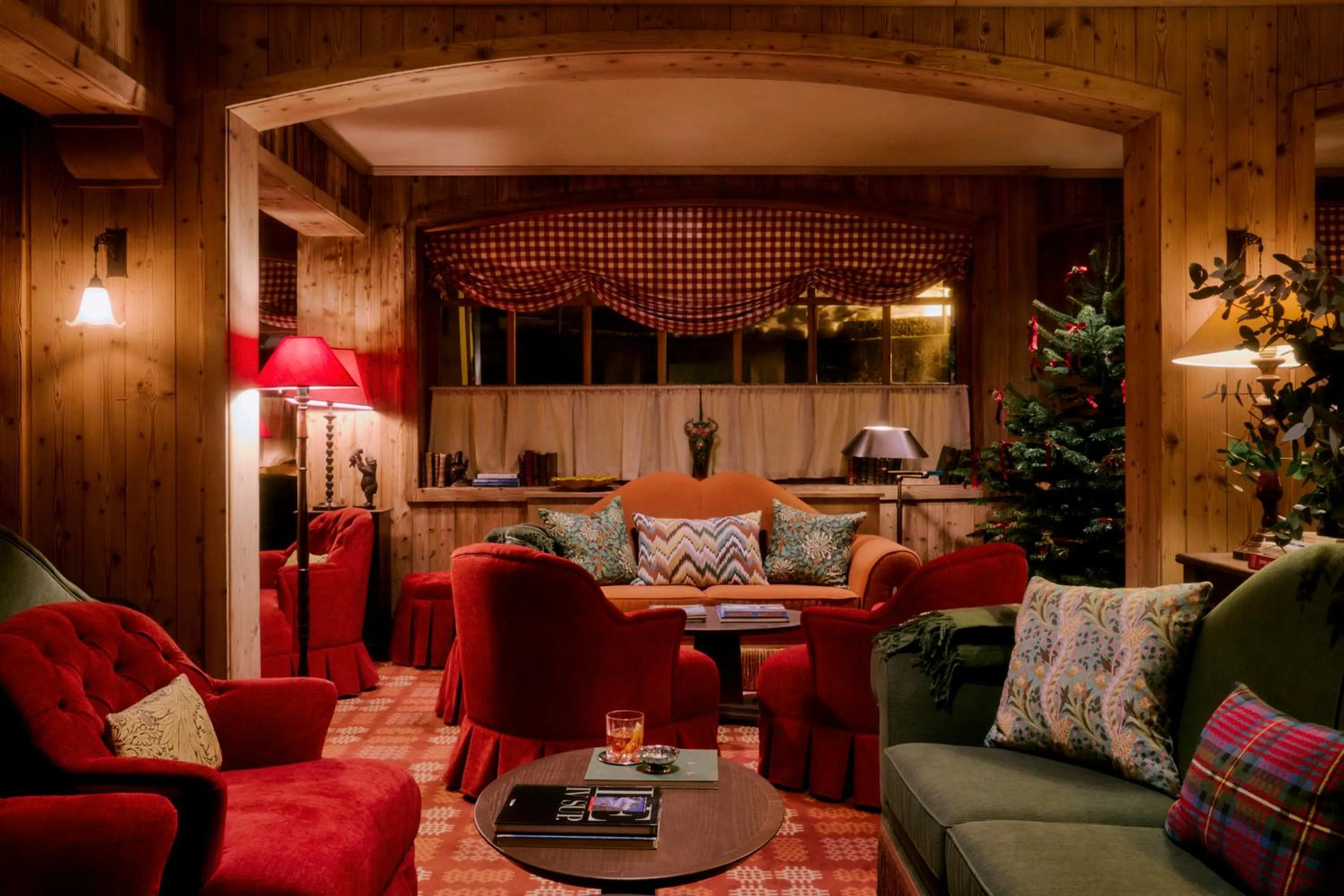 Living room in Hôtel Saint-Georges Relais & Châteaux