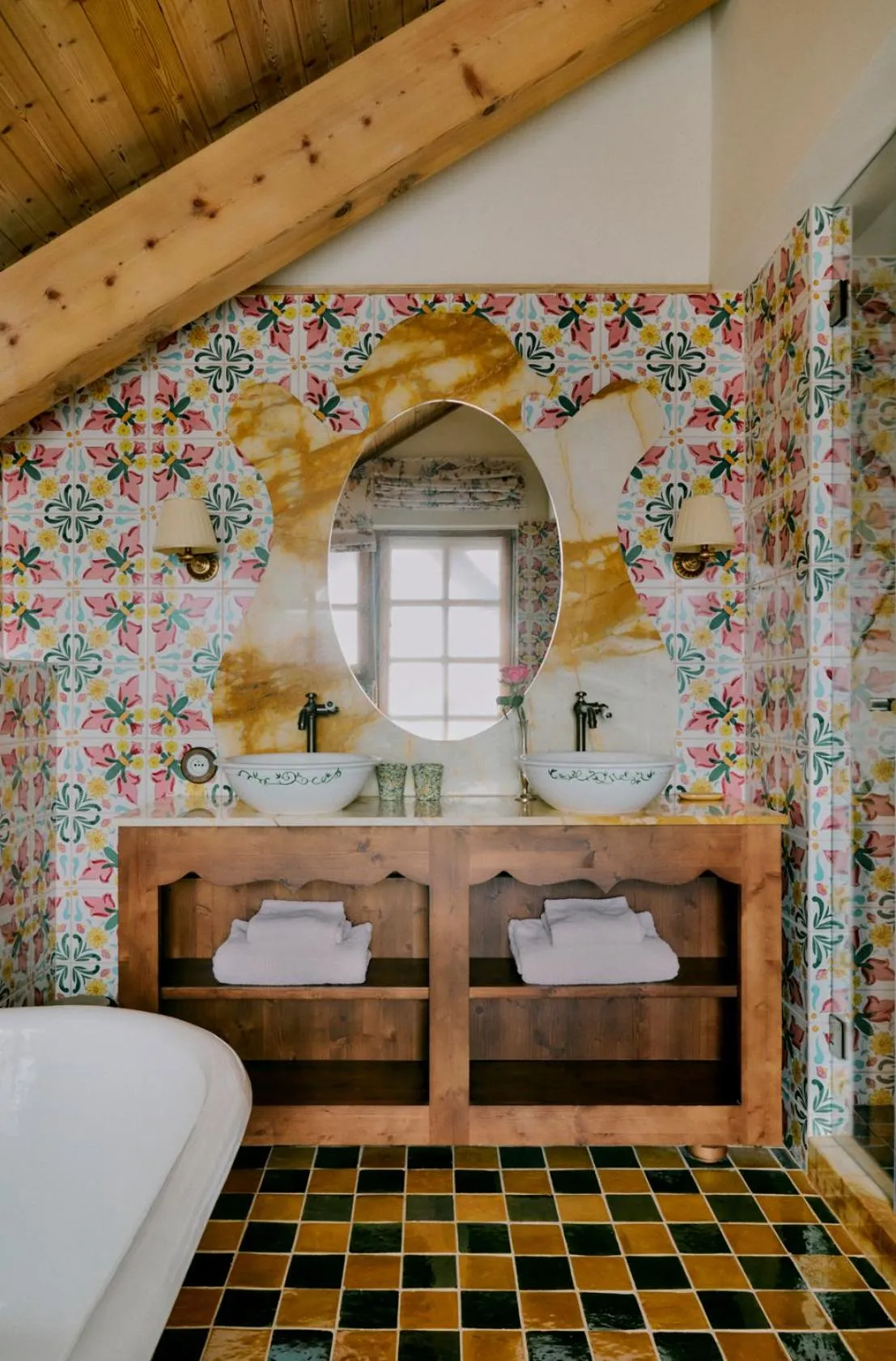 Bathroom in Hôtel Saint-Georges