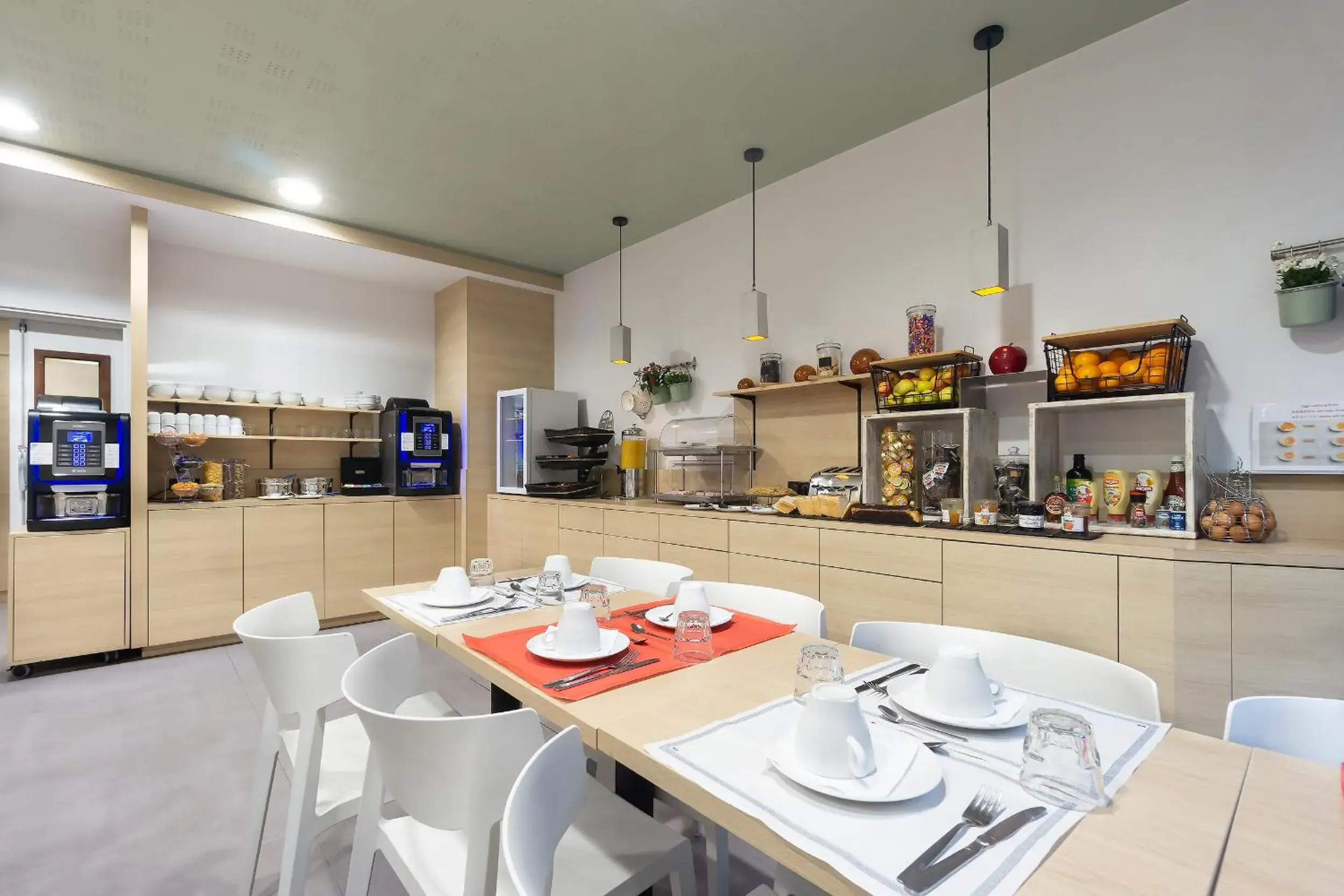 Breakfast in City Résidence Paris Saint-Maurice Breakfast in City Résidence Paris Saint-Maurice