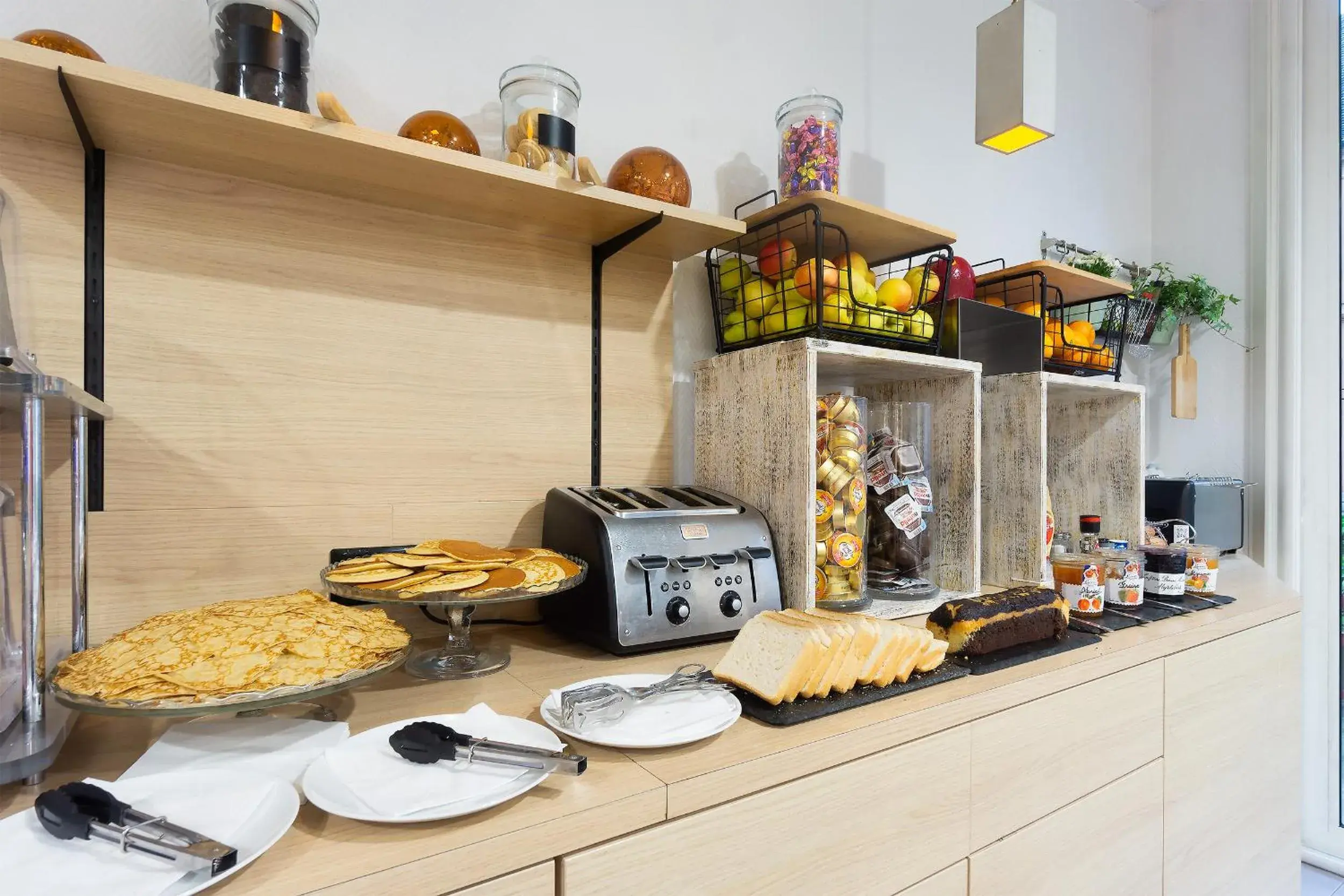 Buffet breakfast in City Résidence Paris Saint-Maurice Buffet breakfast in City Résidence Paris Saint-Maurice