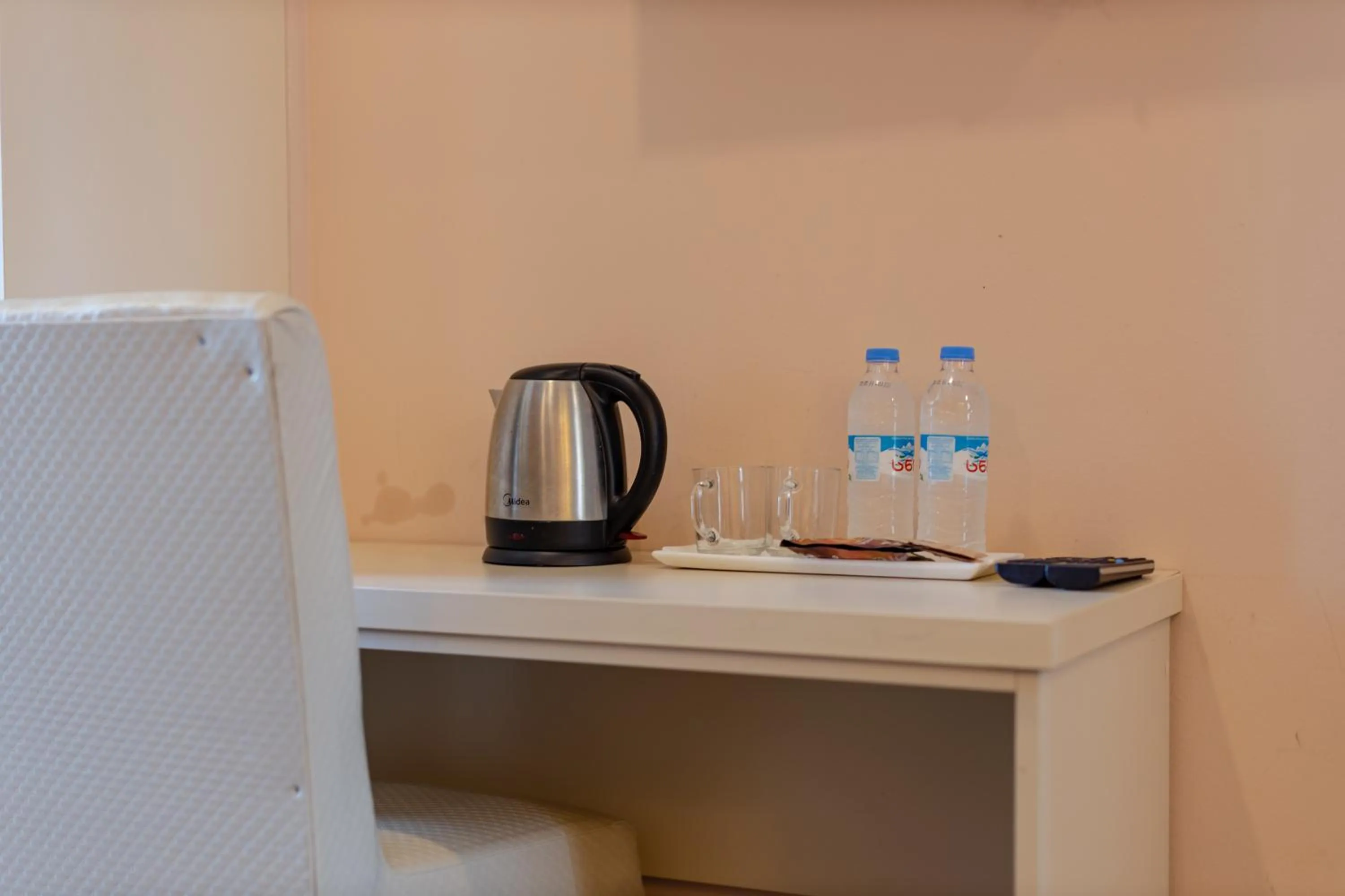 Coffee/tea facilities in GNS Hotel