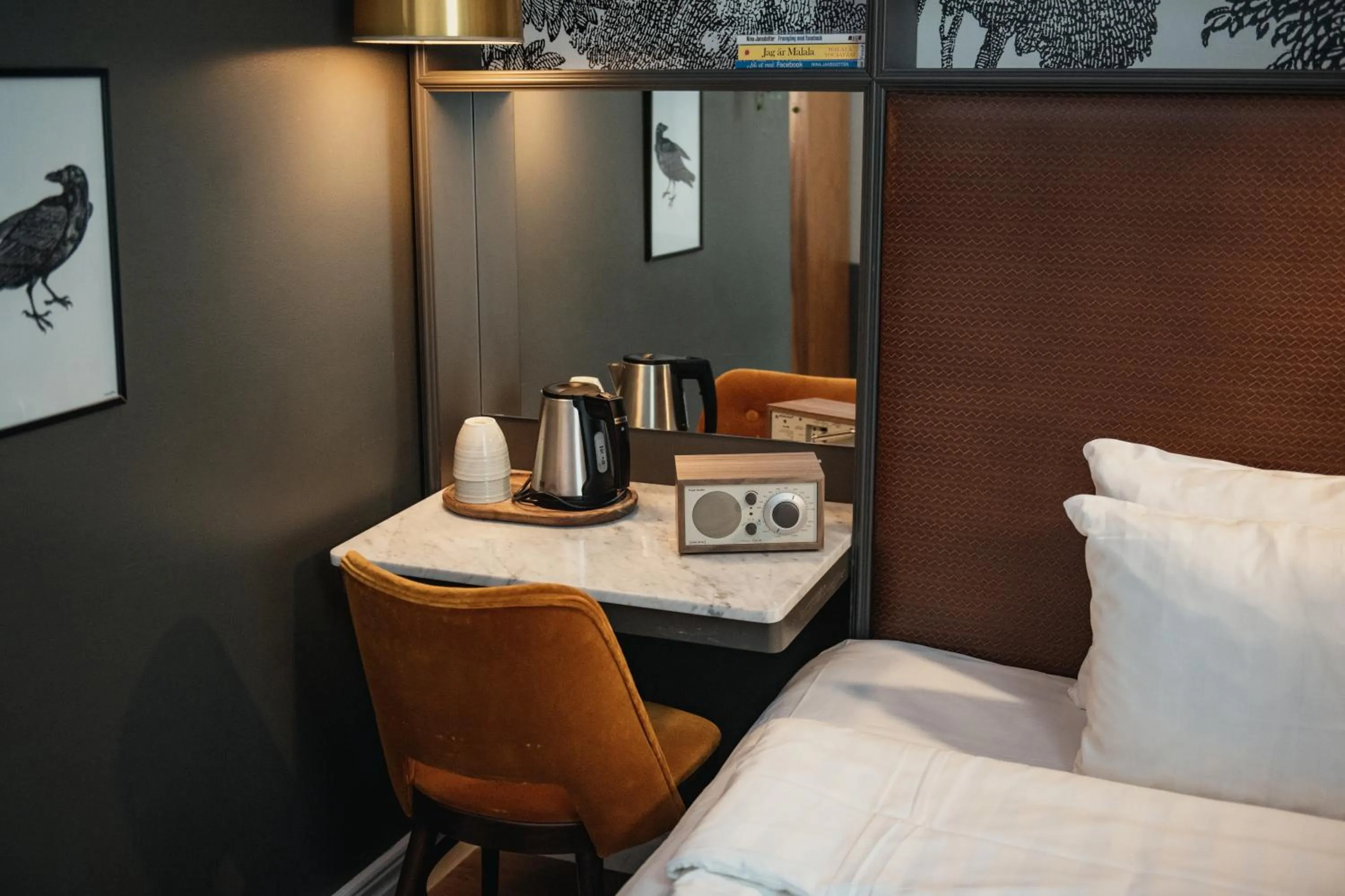 Coffee/tea facilities, Bed in Home Hotel Temperance