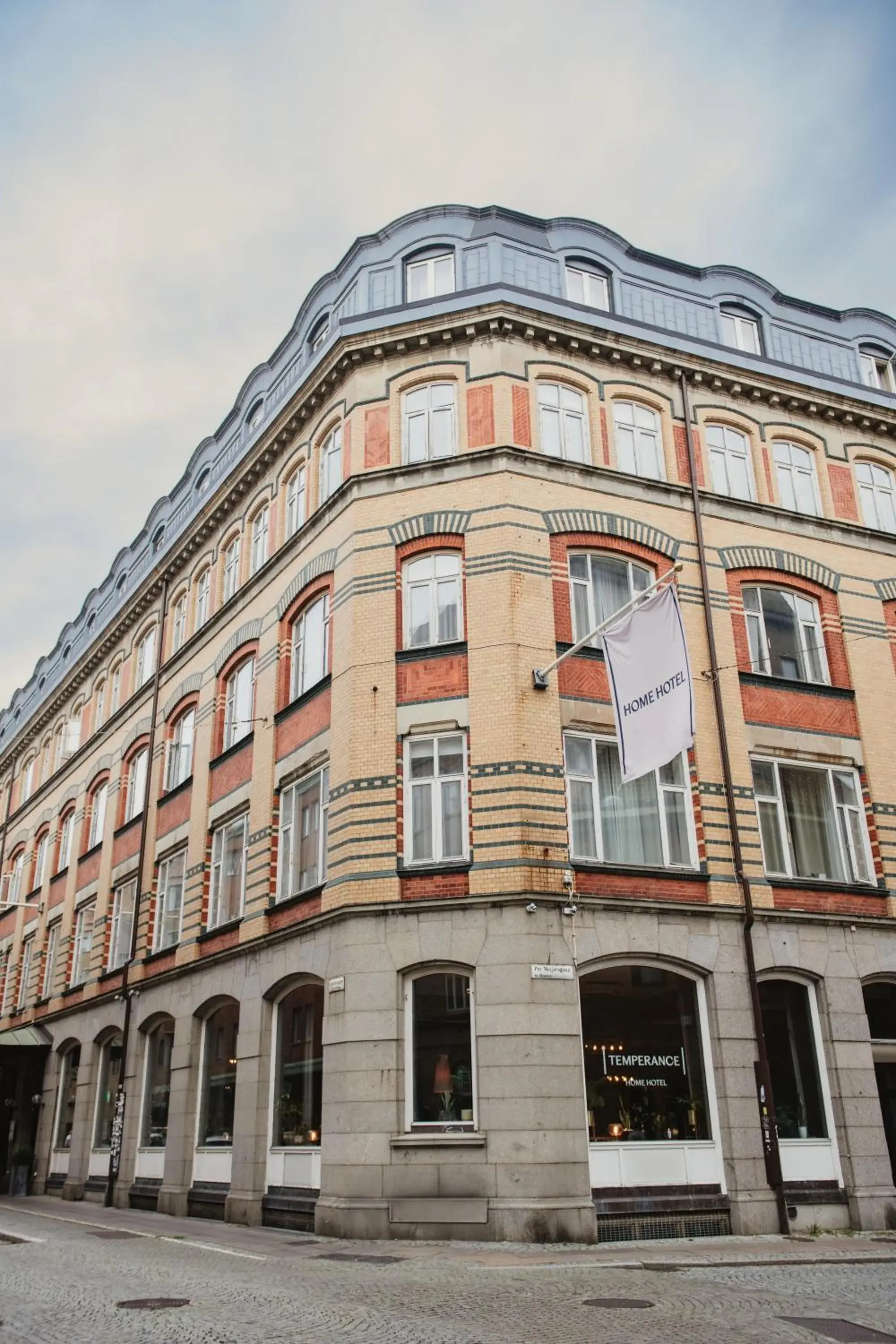 Facade/entrance in Home Hotel Temperance Facade/entrance in Home Hotel Temperance