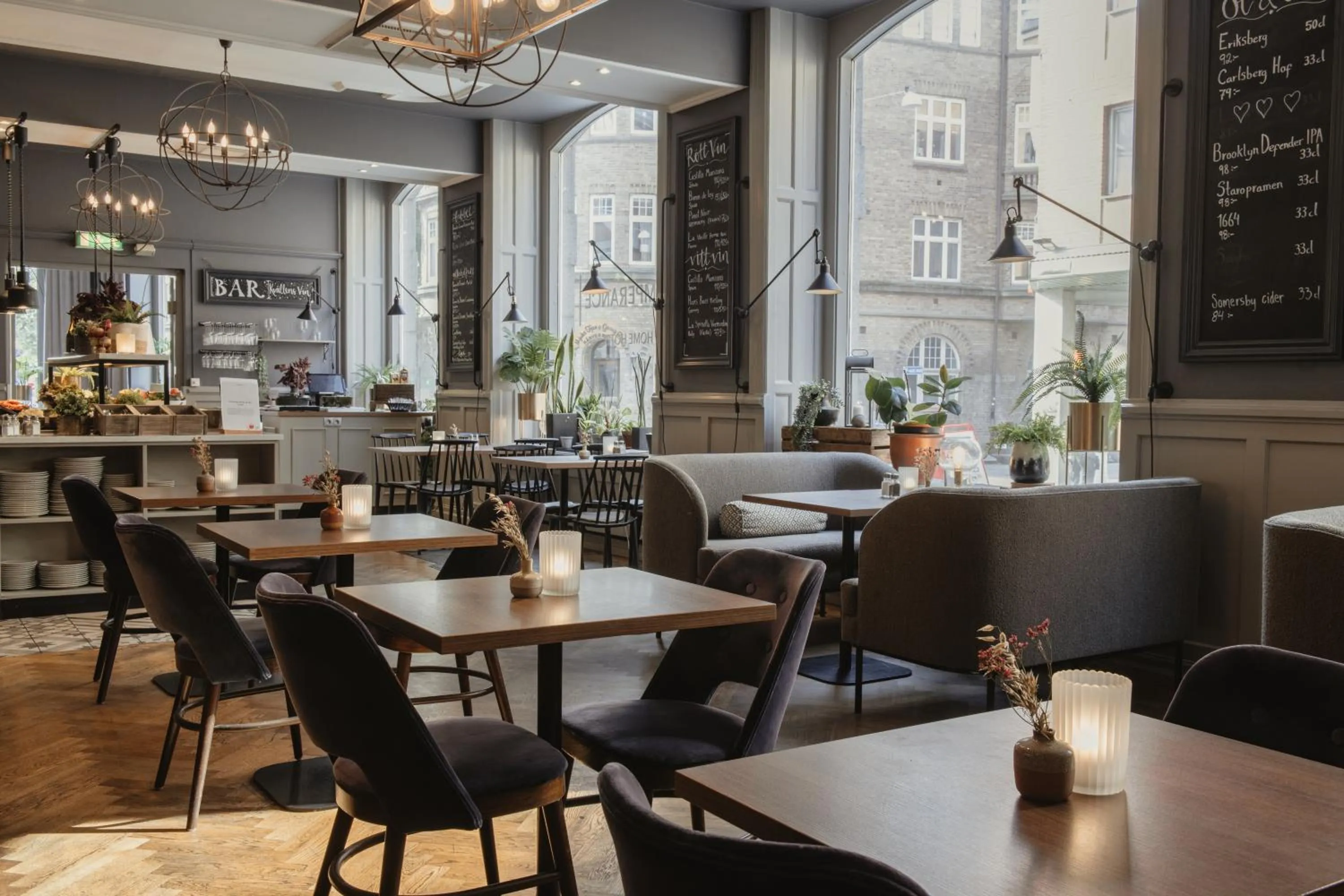 Restaurant/places to eat in Home Hotel Temperance