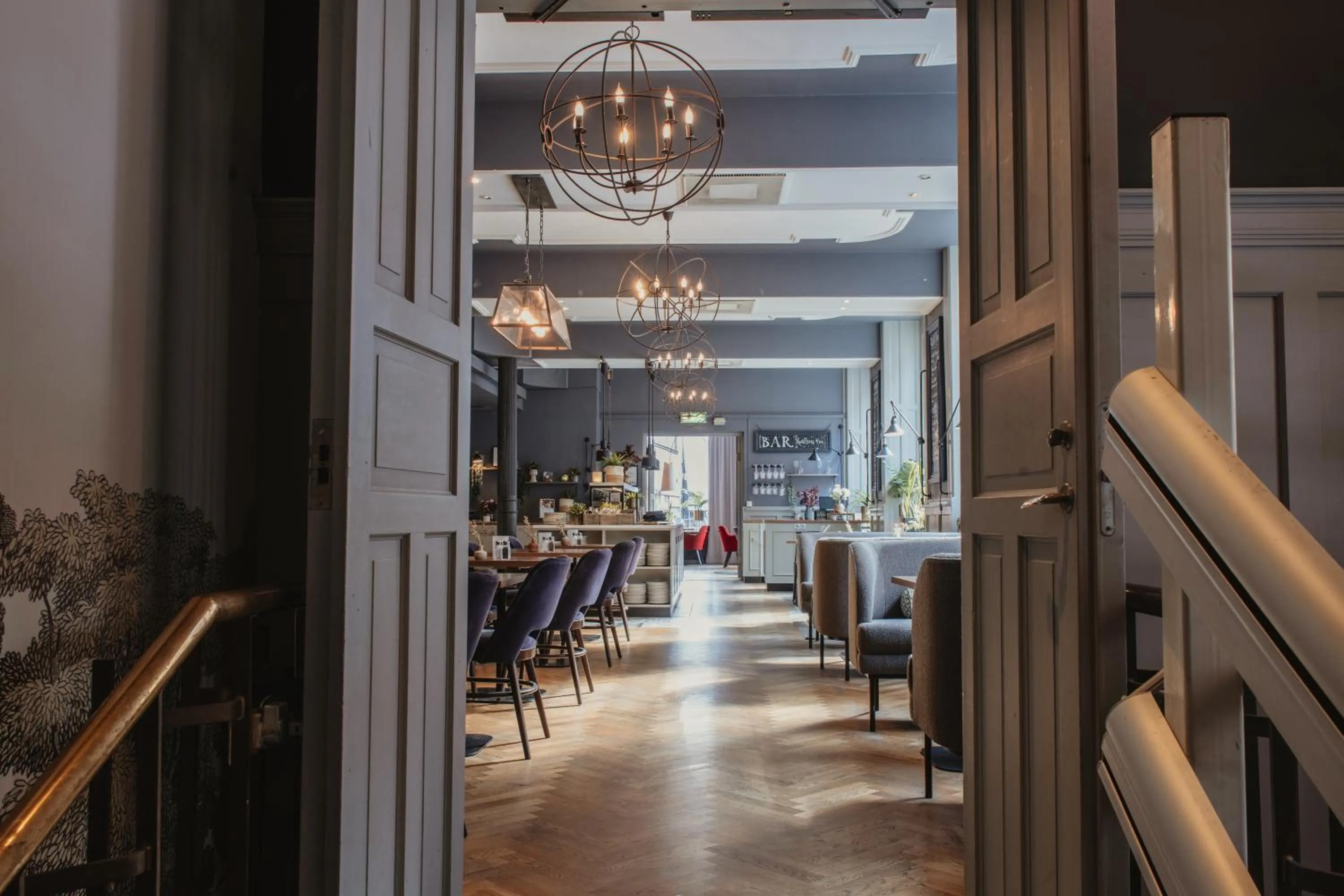 Restaurant/places to eat in Home Hotel Temperance