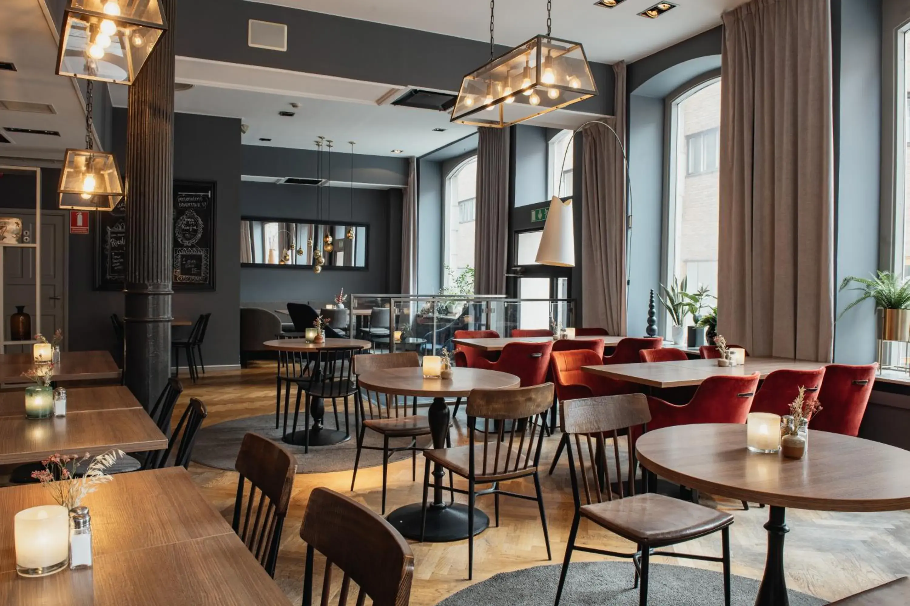 Restaurant/places to eat in Home Hotel Temperance Restaurant/places to eat in Home Hotel Temperance