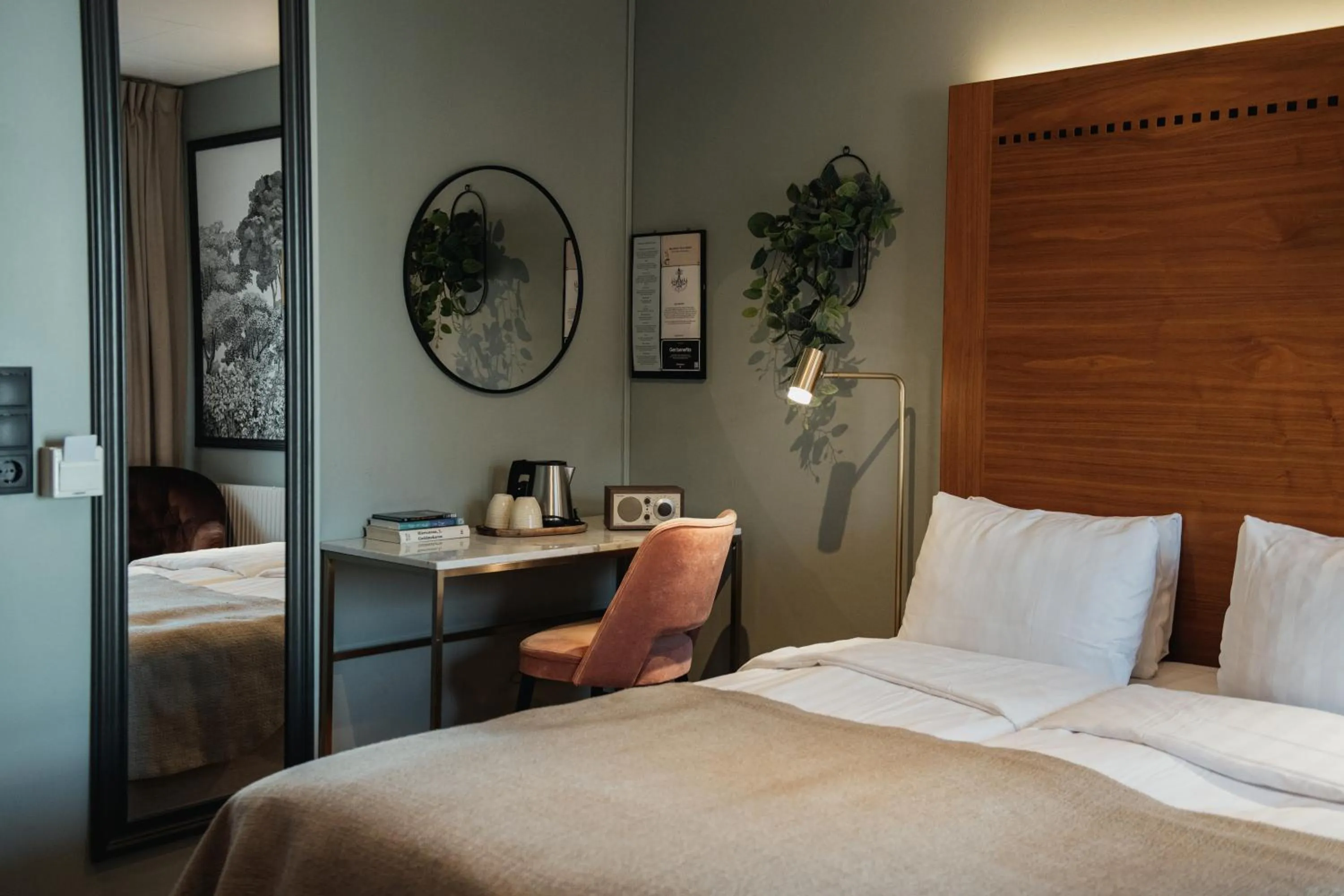 Bed in Home Hotel Temperance