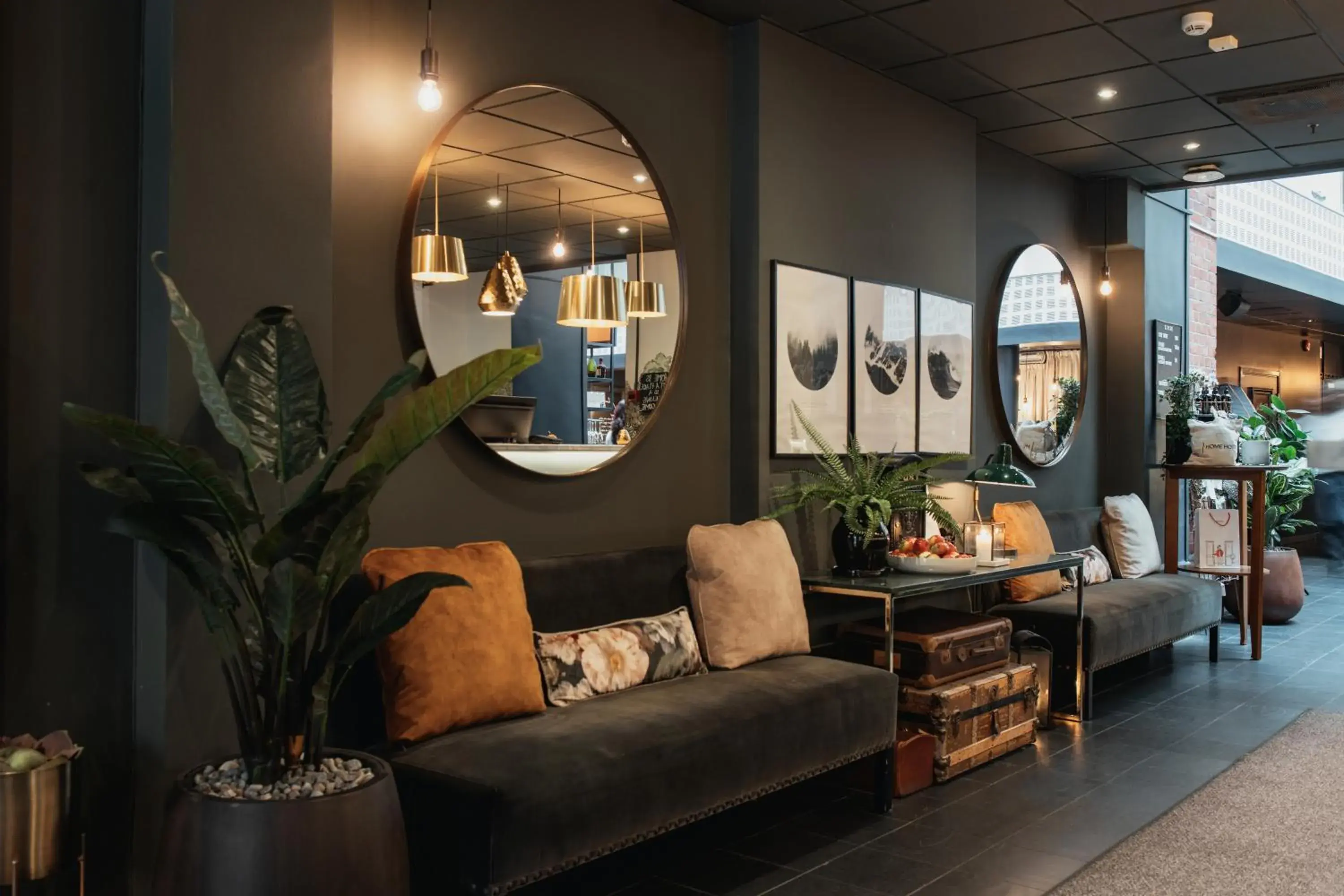 Lobby or reception in Home Hotel Temperance Lobby or reception in Home Hotel Temperance