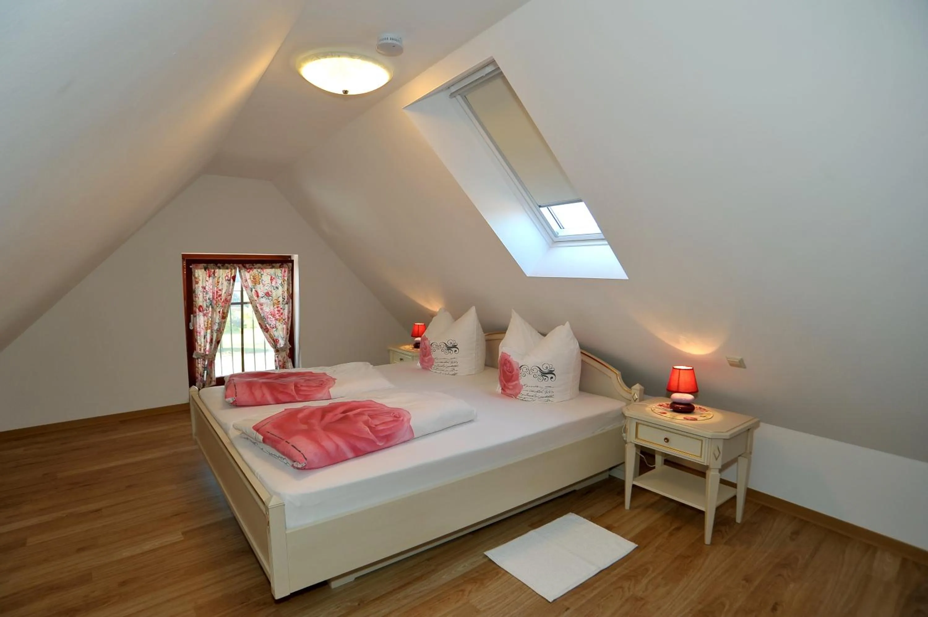 Bedroom, Bed in Villa Rosamunde